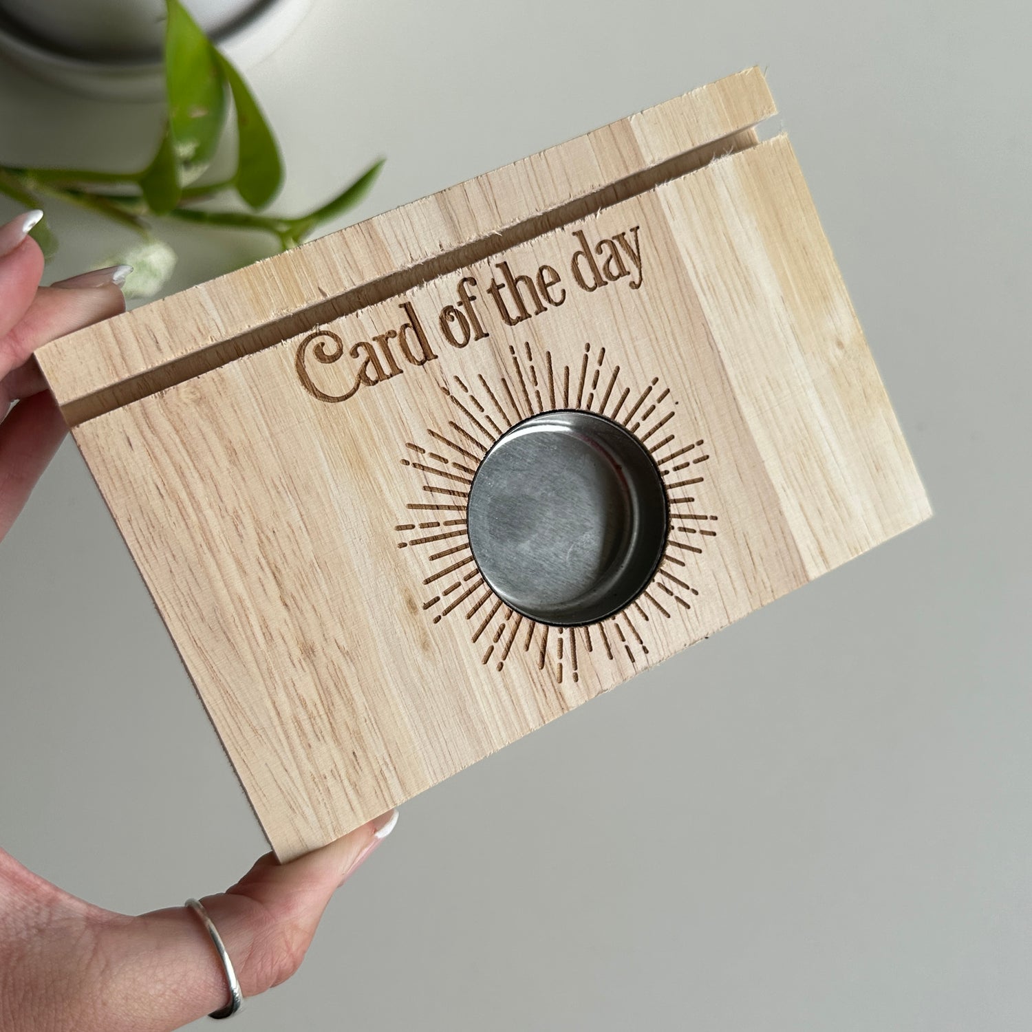Card Of The Day Stand TC86024