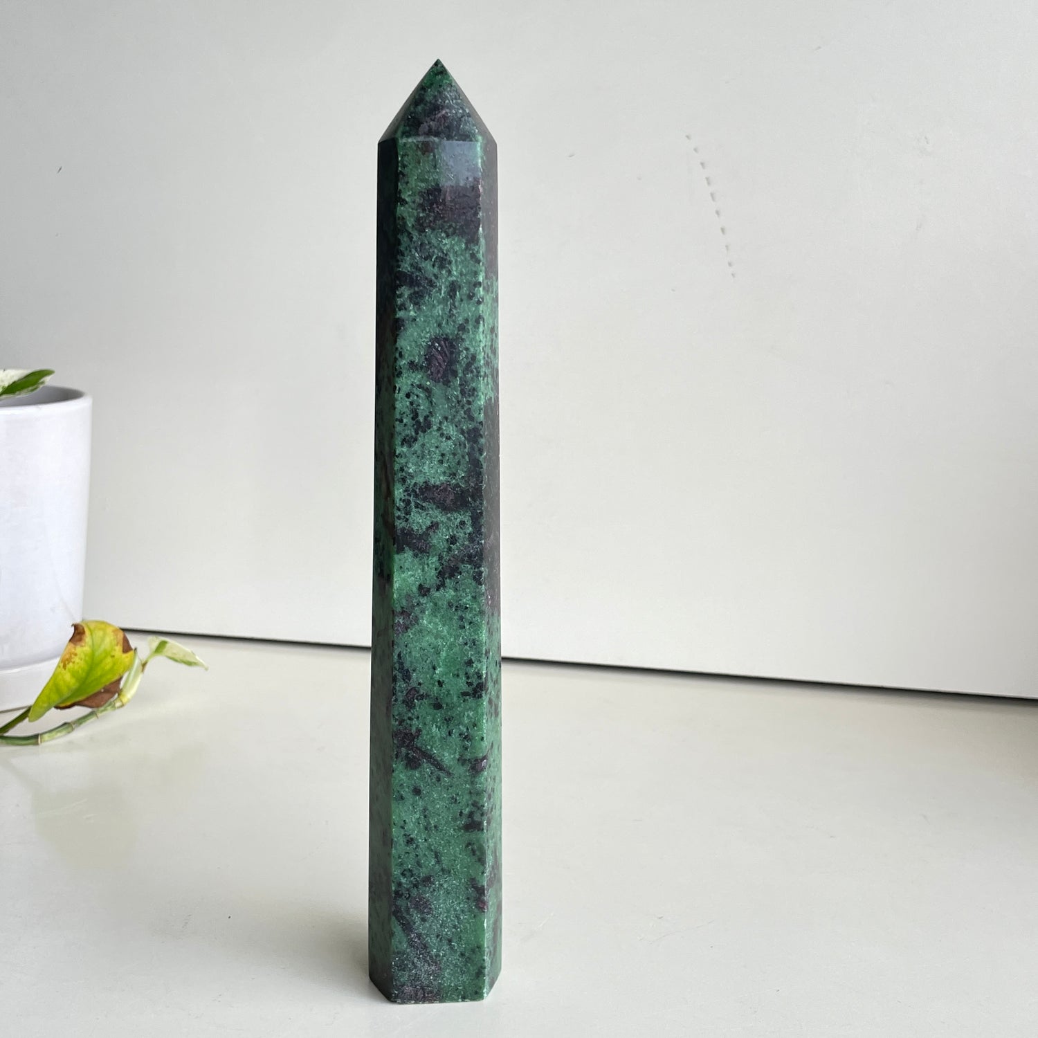 Ruby In Zoisite Generator 28.6cm
