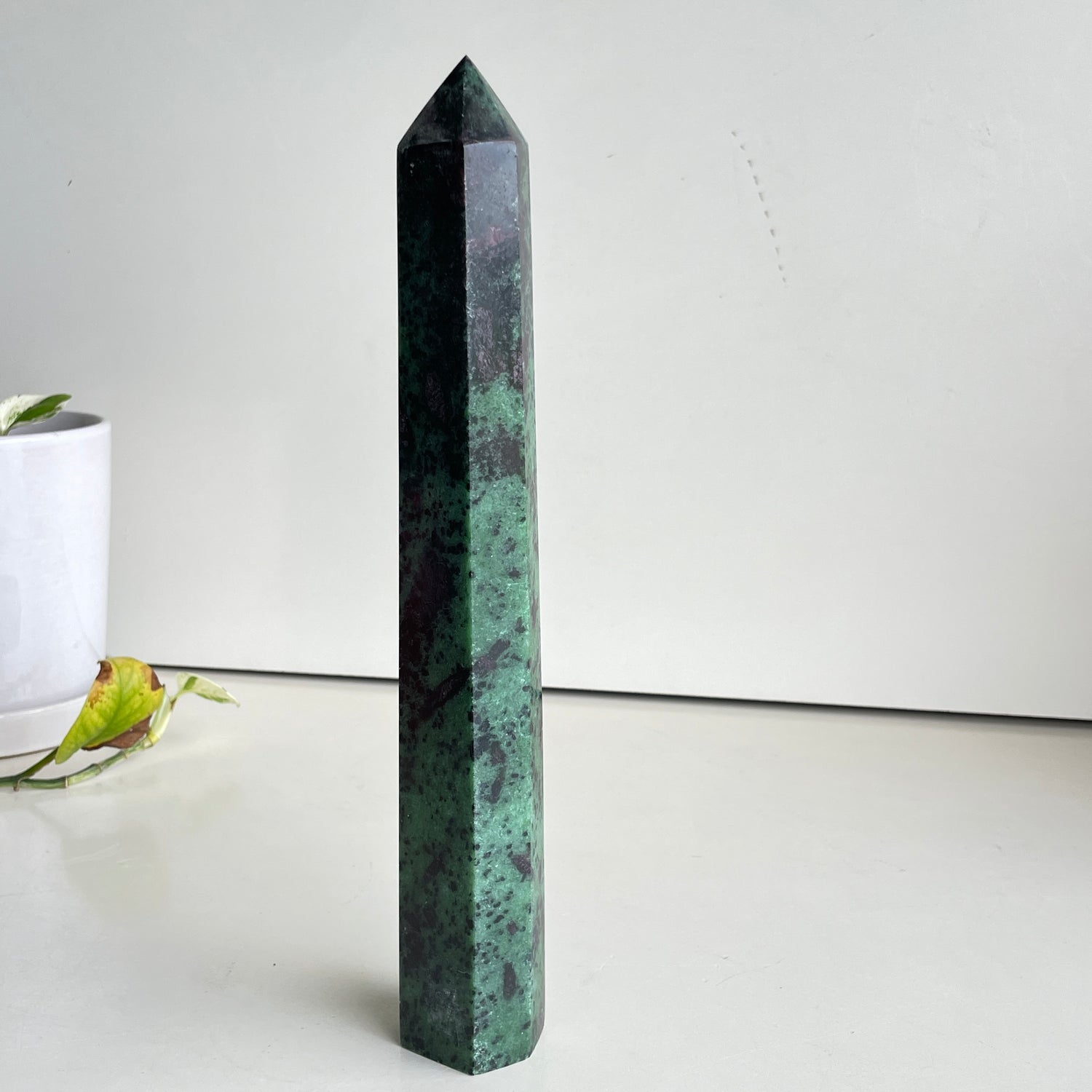 Ruby In Zoisite Generator 28.6cm