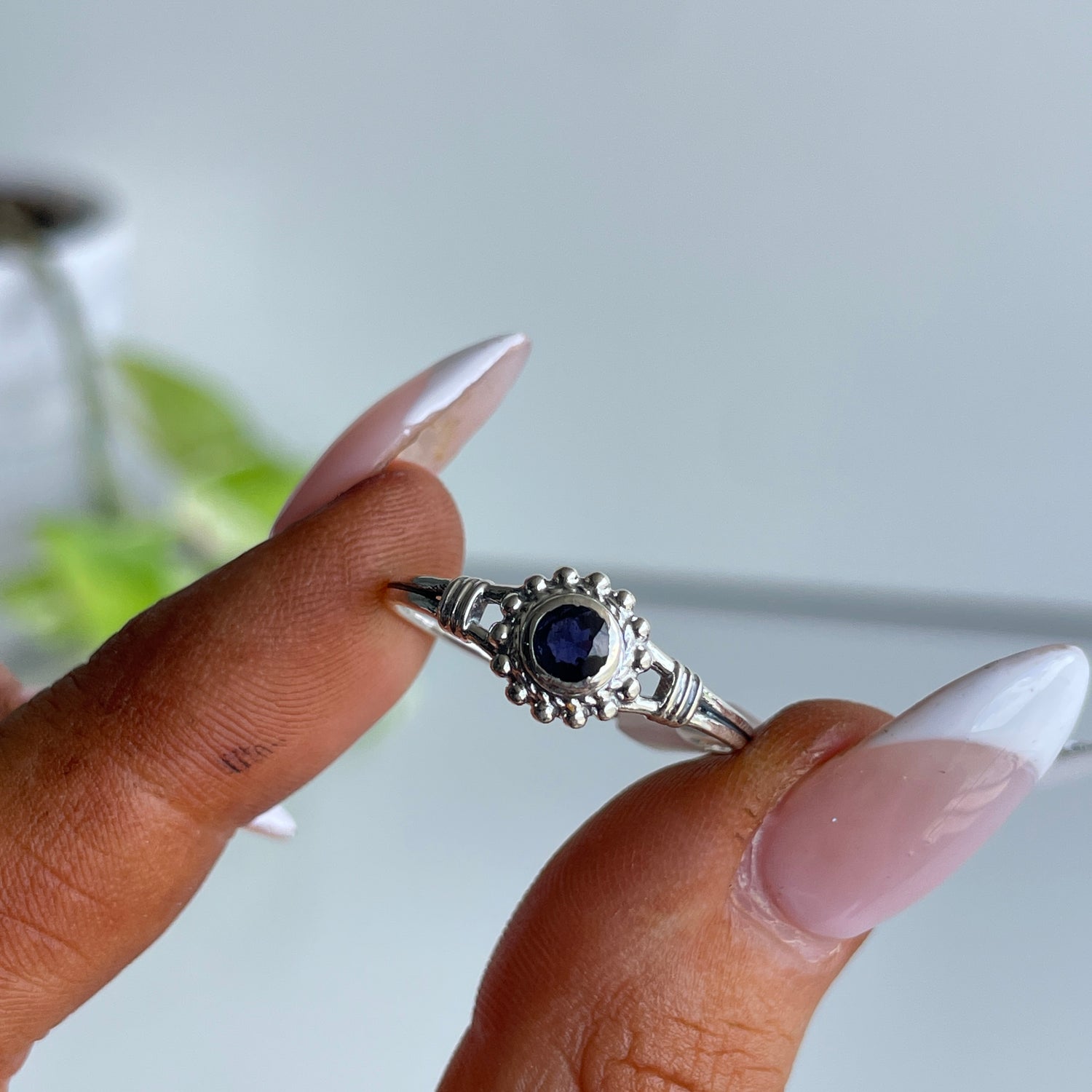 Iolite Round Ring R4797