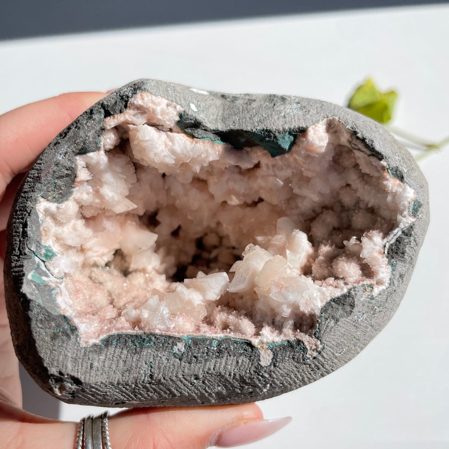 Heulandite Geode 736g