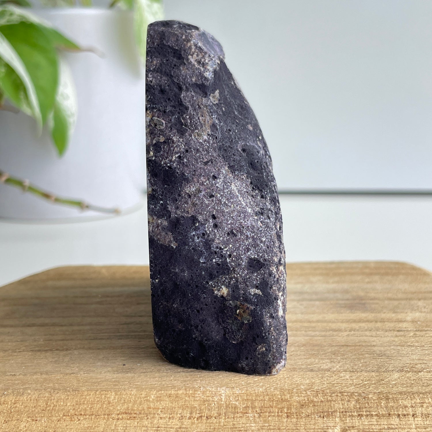Purple Agate Geode 380g