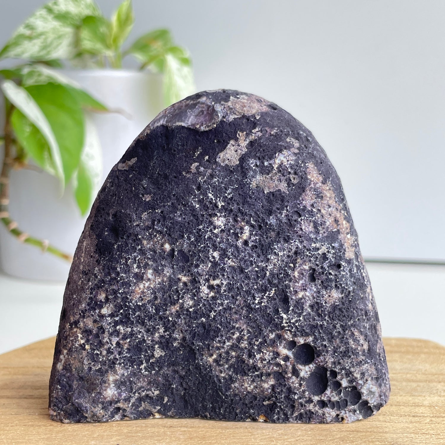 Purple Agate Geode 380g