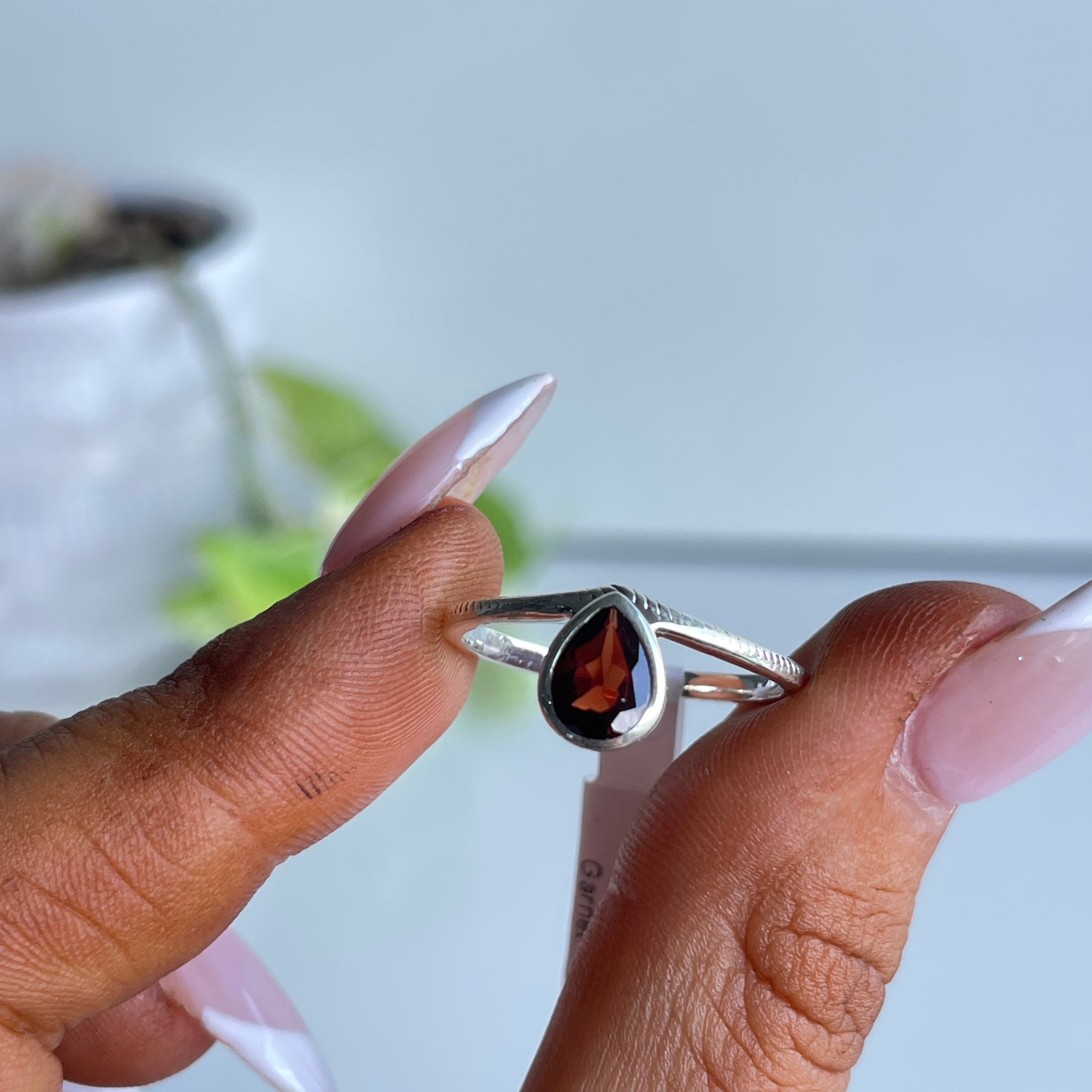 Garnet Teardrop Ring R4870