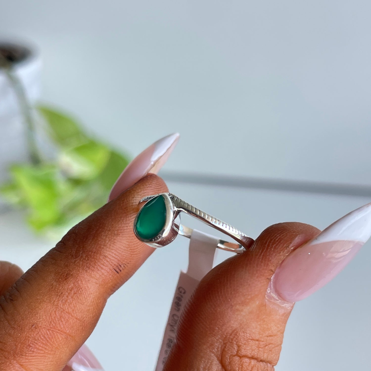 Green Onyx Teardrop Ring R4870