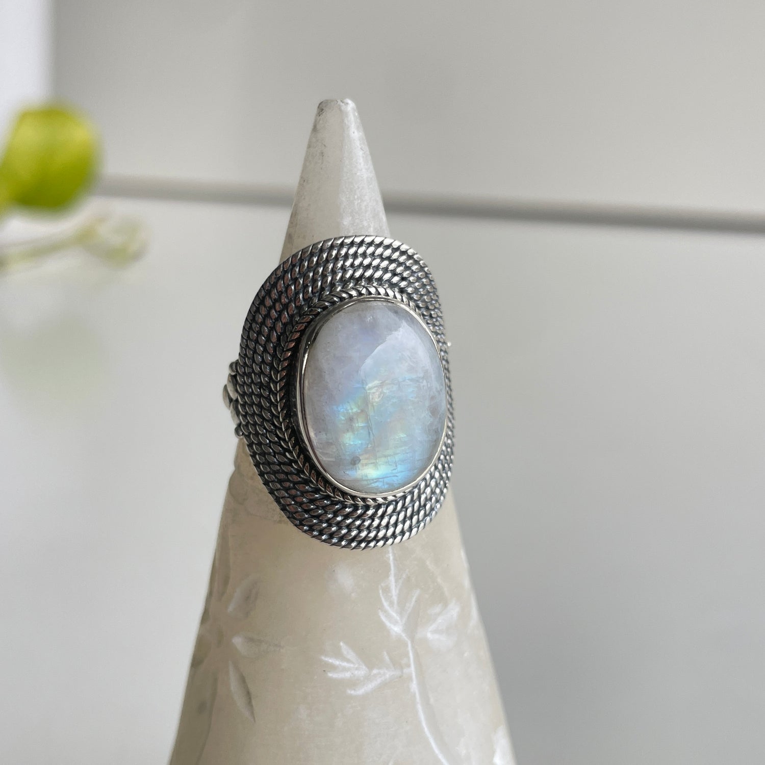 Moonstone Oval Ring Sz9
