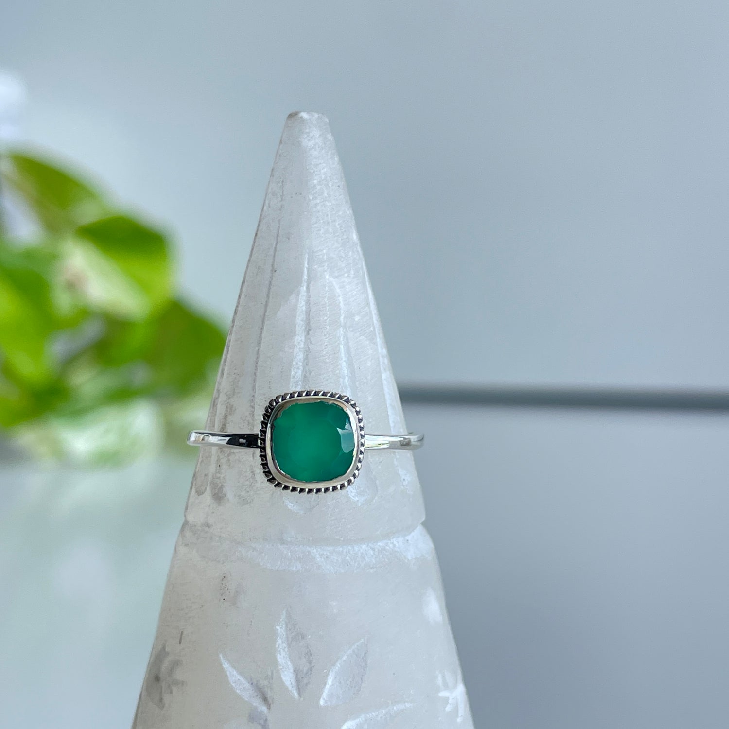 Green Onyx Square Ring R3784