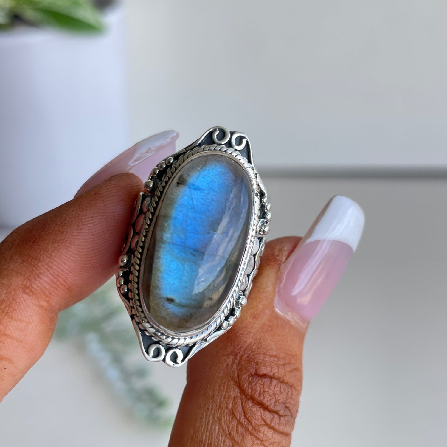 Labradorite Oval Ring Sz7