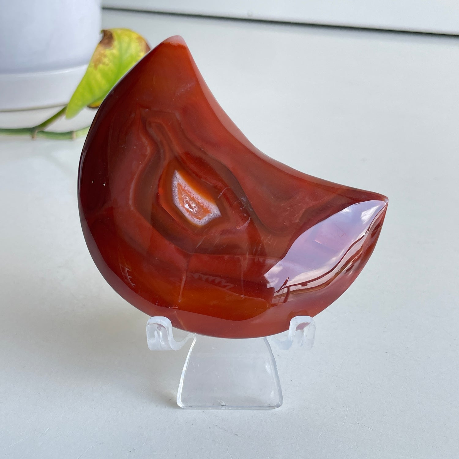 Carnelian Moon 8.6cm