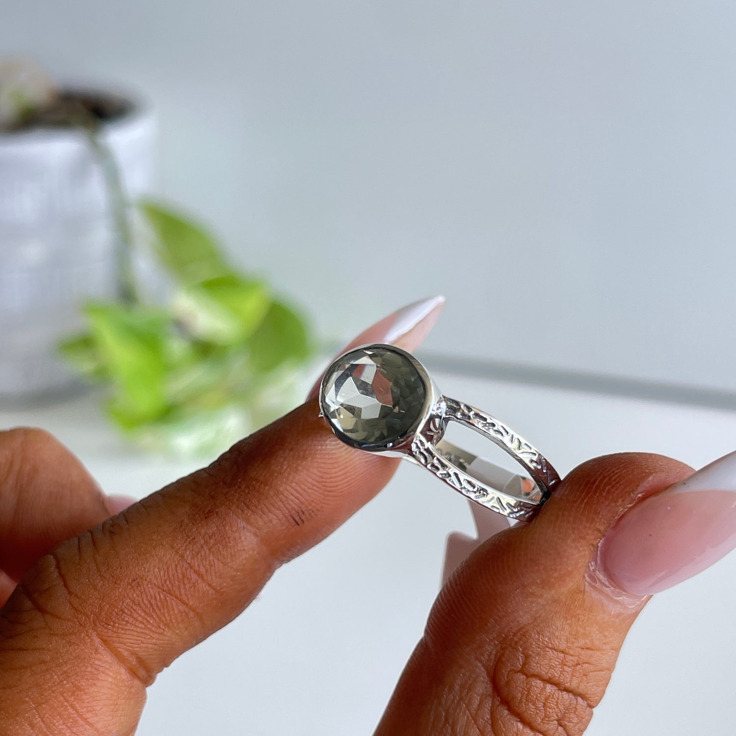 Green Amethyst Oval Ring R3861