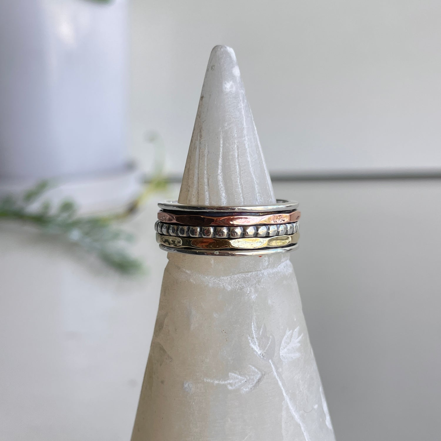 Tri Colour Dot Spinner Ring
