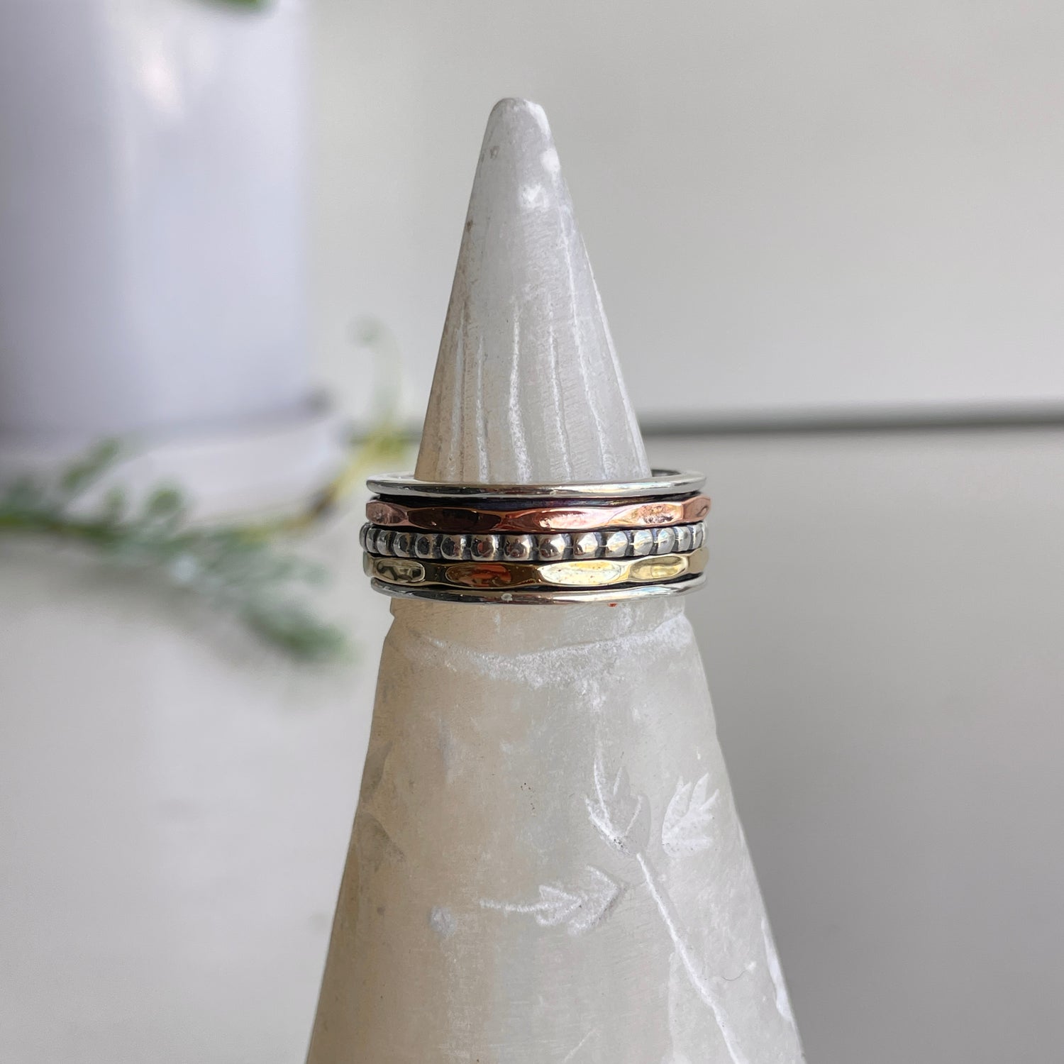 Tri Colour Dot Spinner Ring