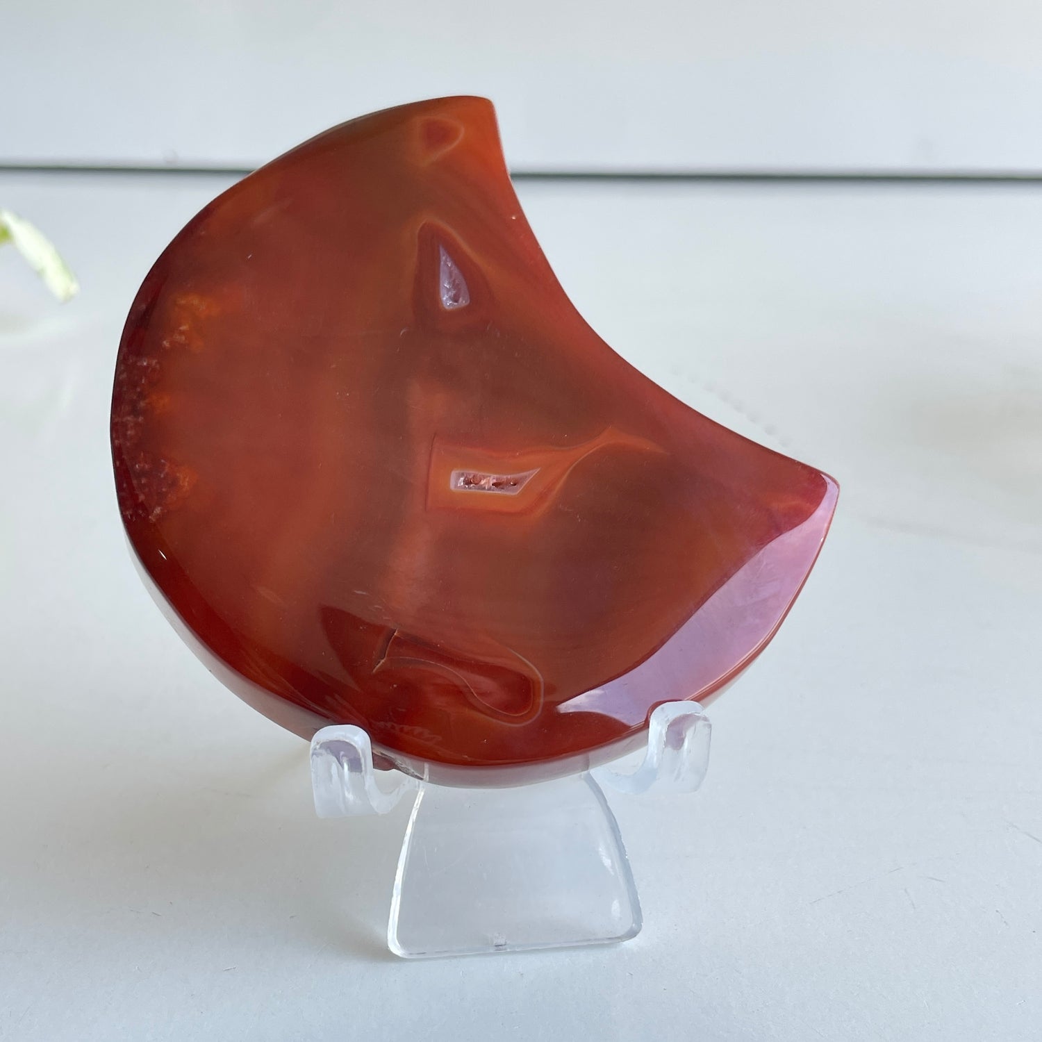 Carnelian Moon 8.8cm