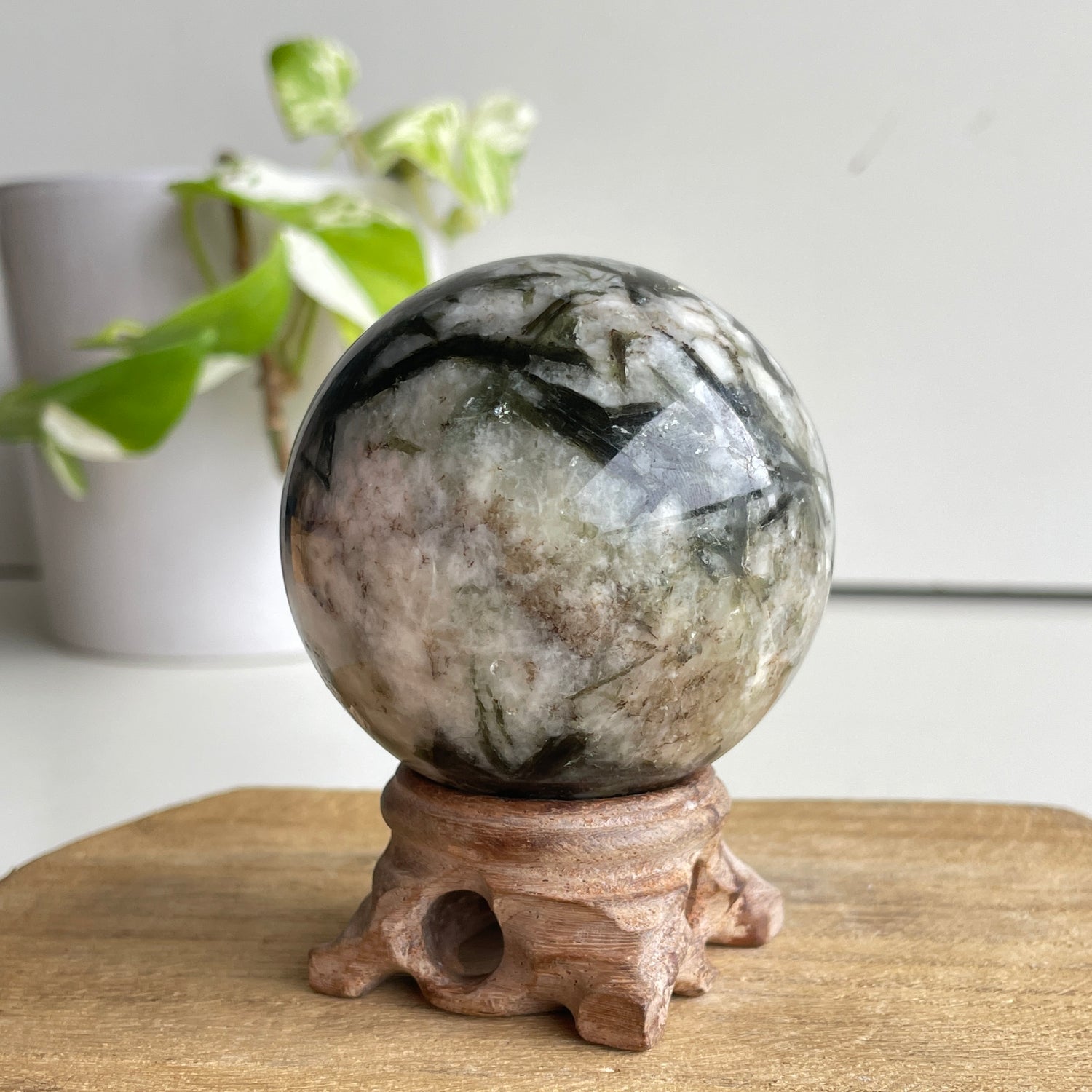 Green Mica Sphere 6.2cm
