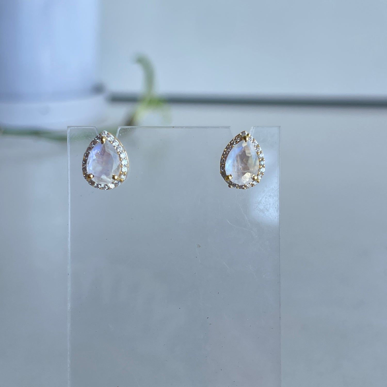 18k Gold Plated Teardrop Stud Earrings With Cubic Zirconias