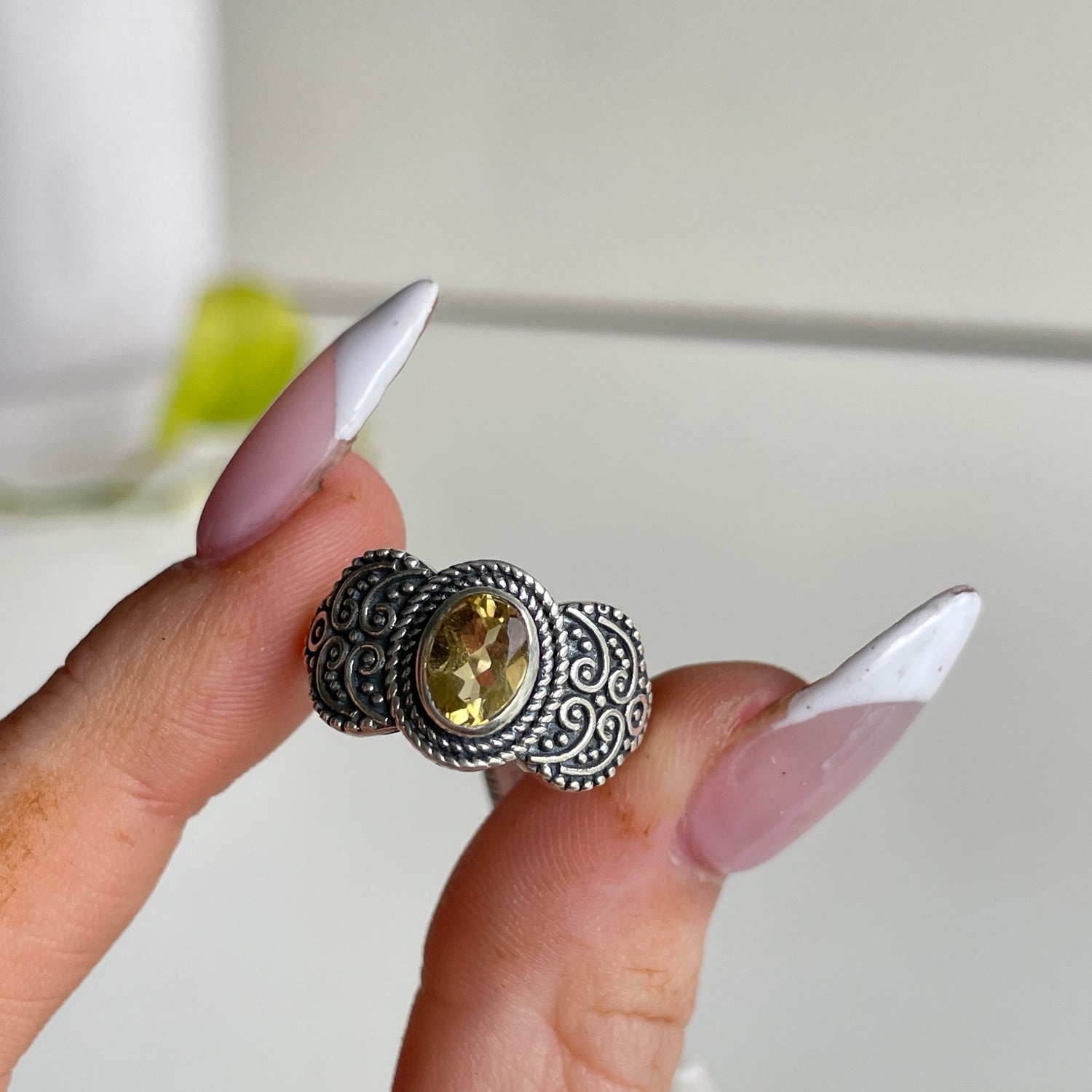 Citrine Oval Detailed Ring