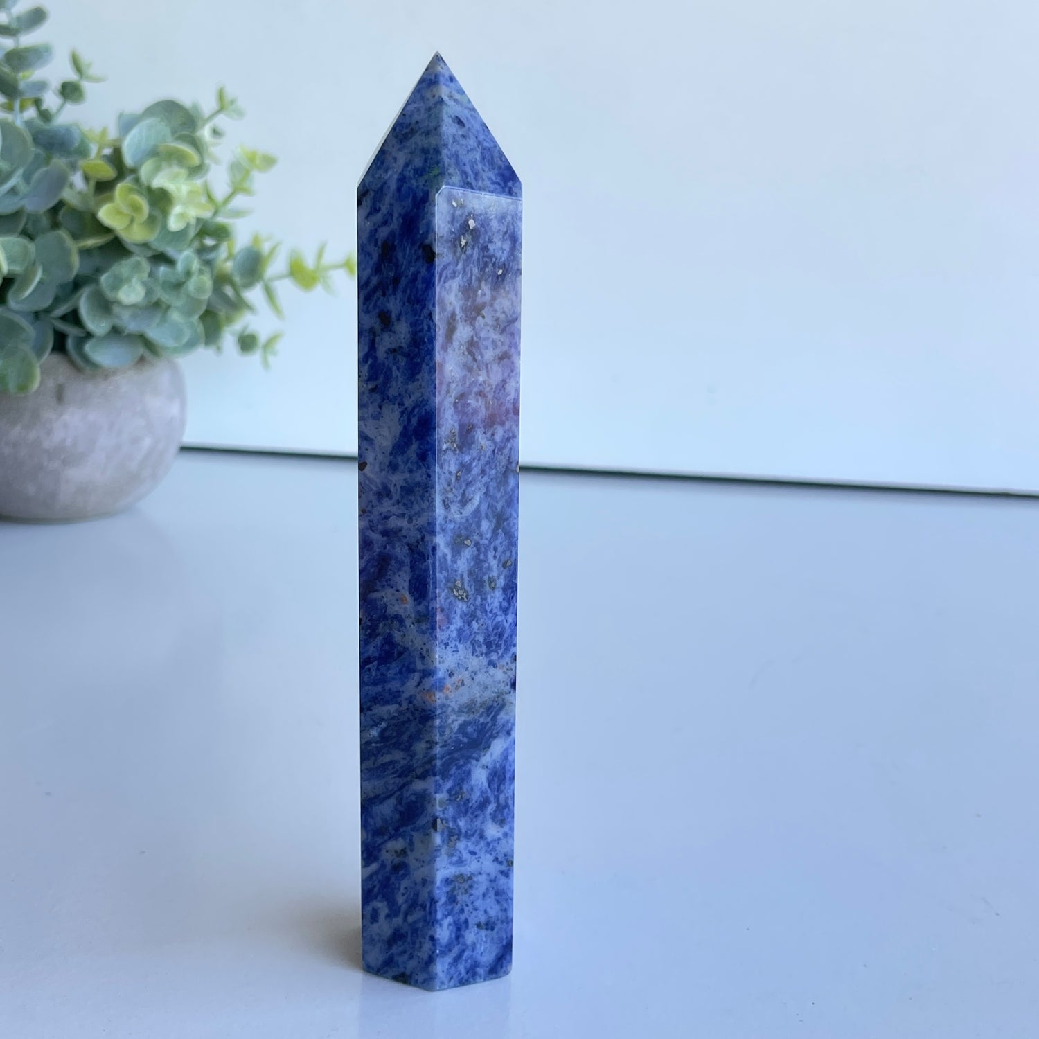Sodalite Generator 15.7cm