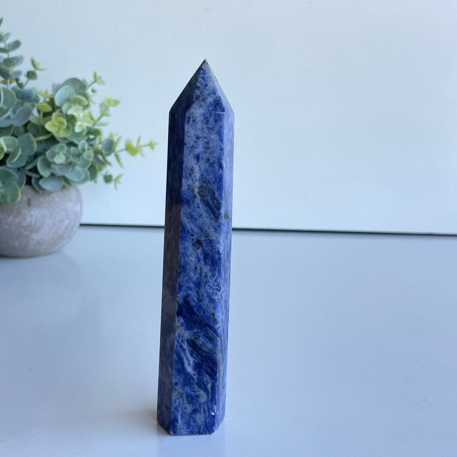 Sodalite Generator 15.7cm