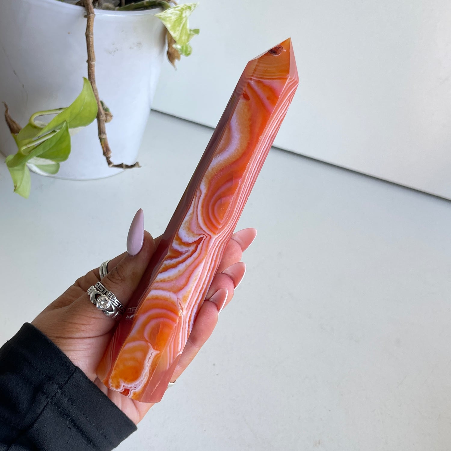 Carnelian Generator 17.5cm