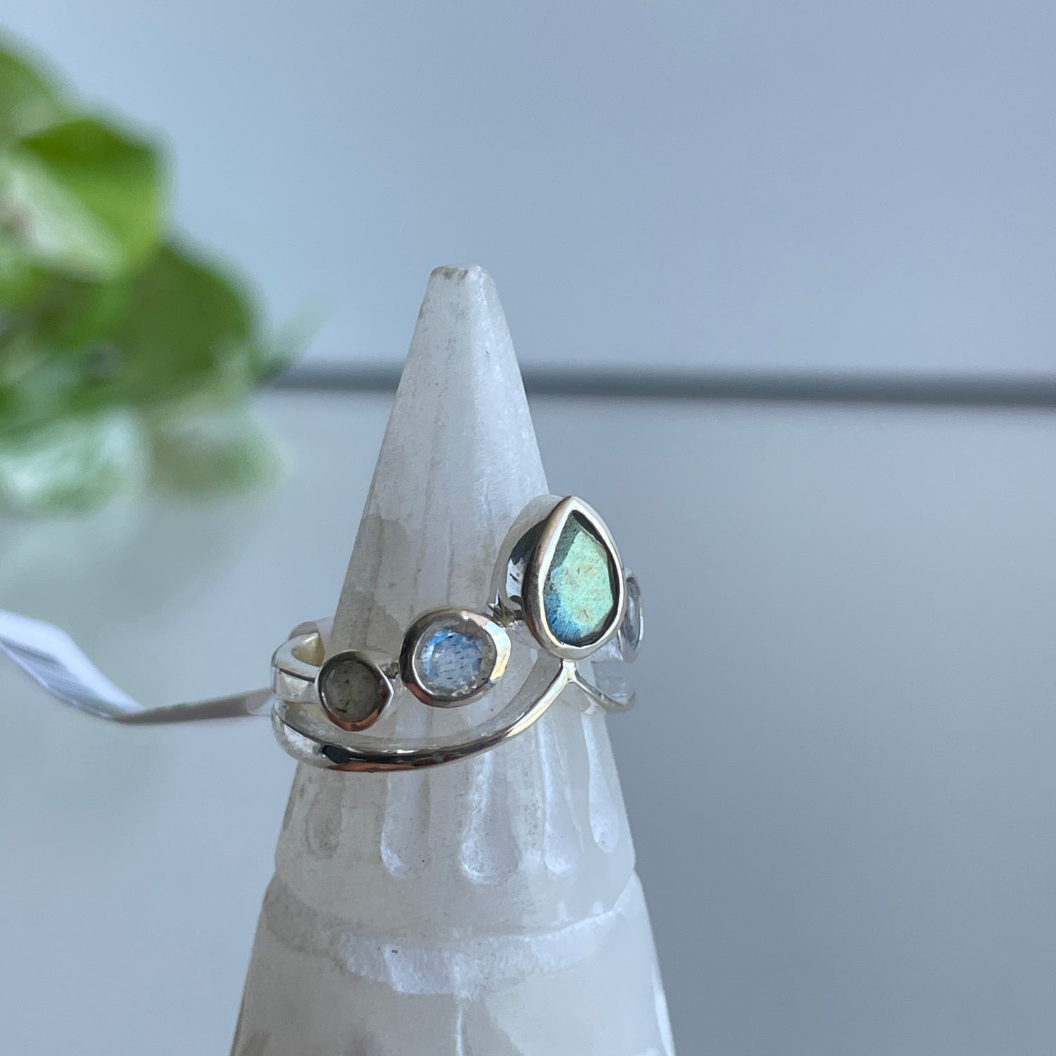 Labradorite Crown Ring