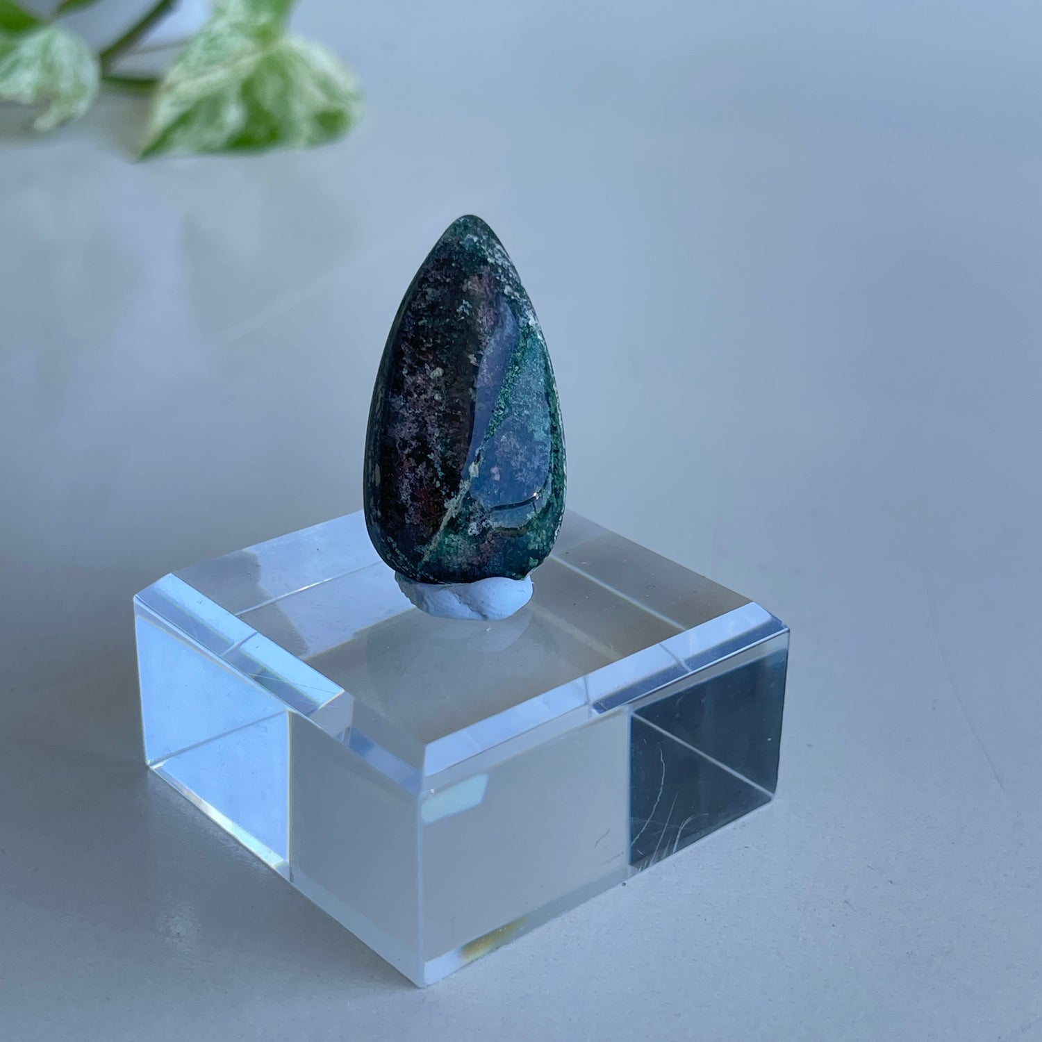 Polished Garden Quartz Lodolite Pc059