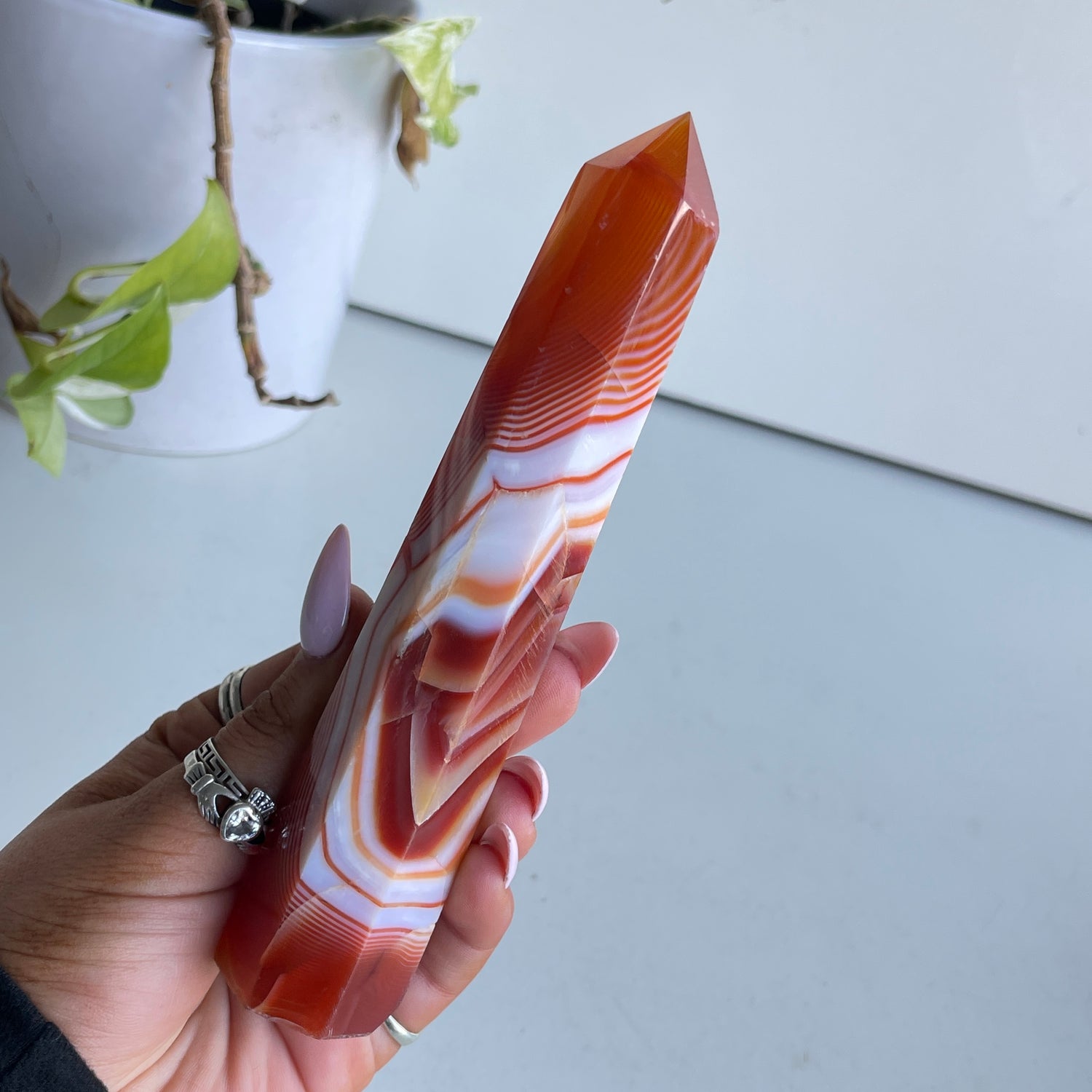 Carnelian Generator 14.8cm