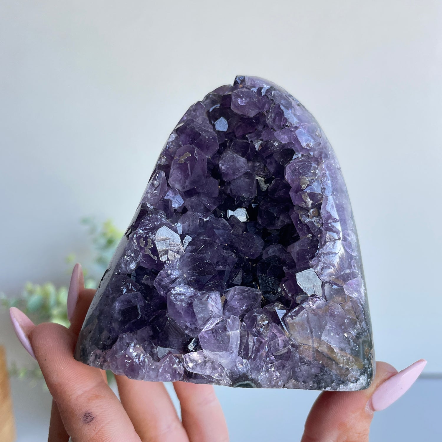 Amethyst Cutbase 424g