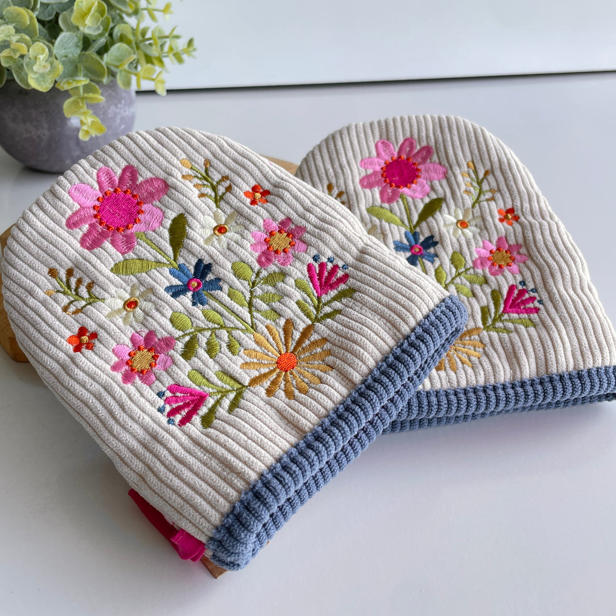 Mini Oven Mits Pair KTT000135