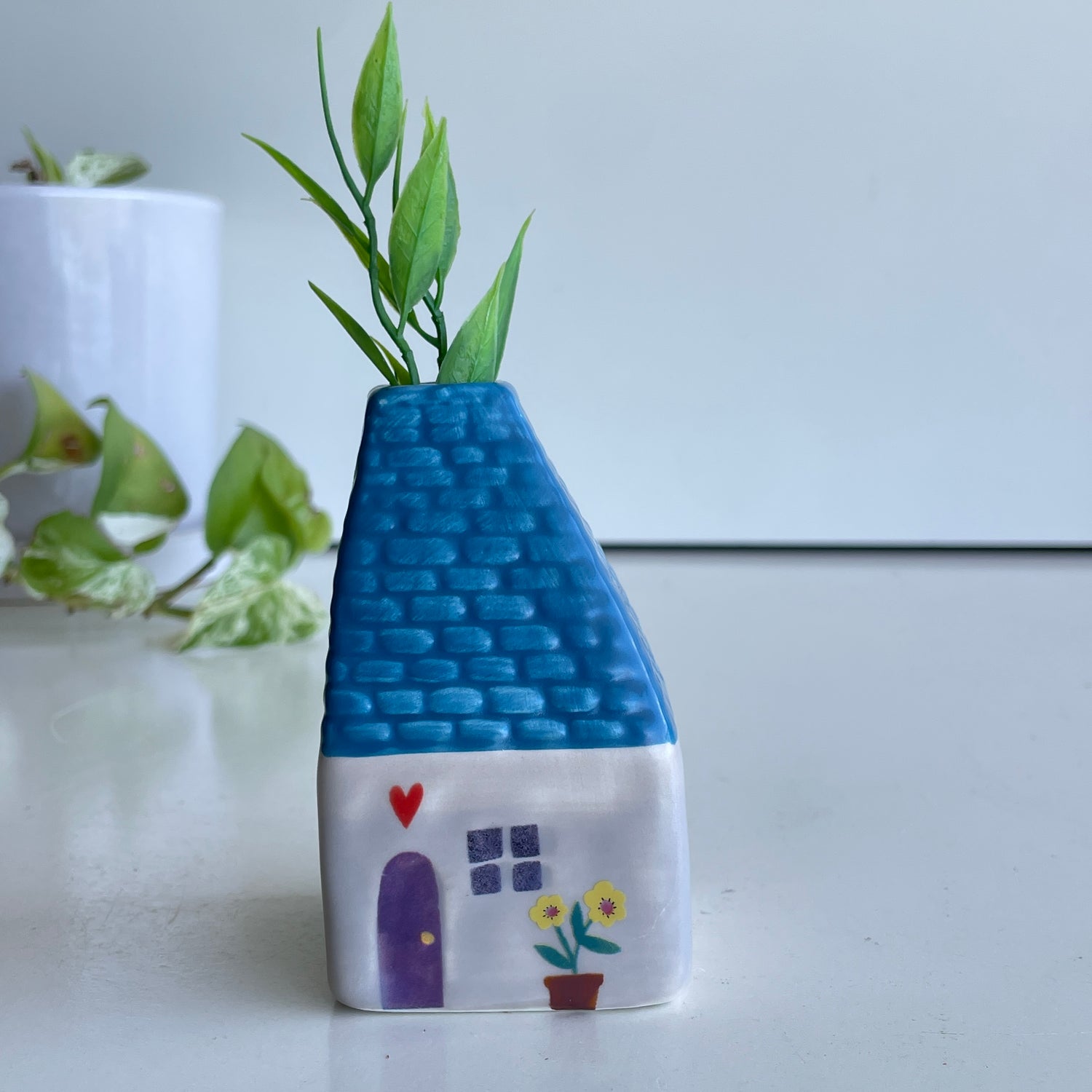Cottage Bud Vase Vase000022
