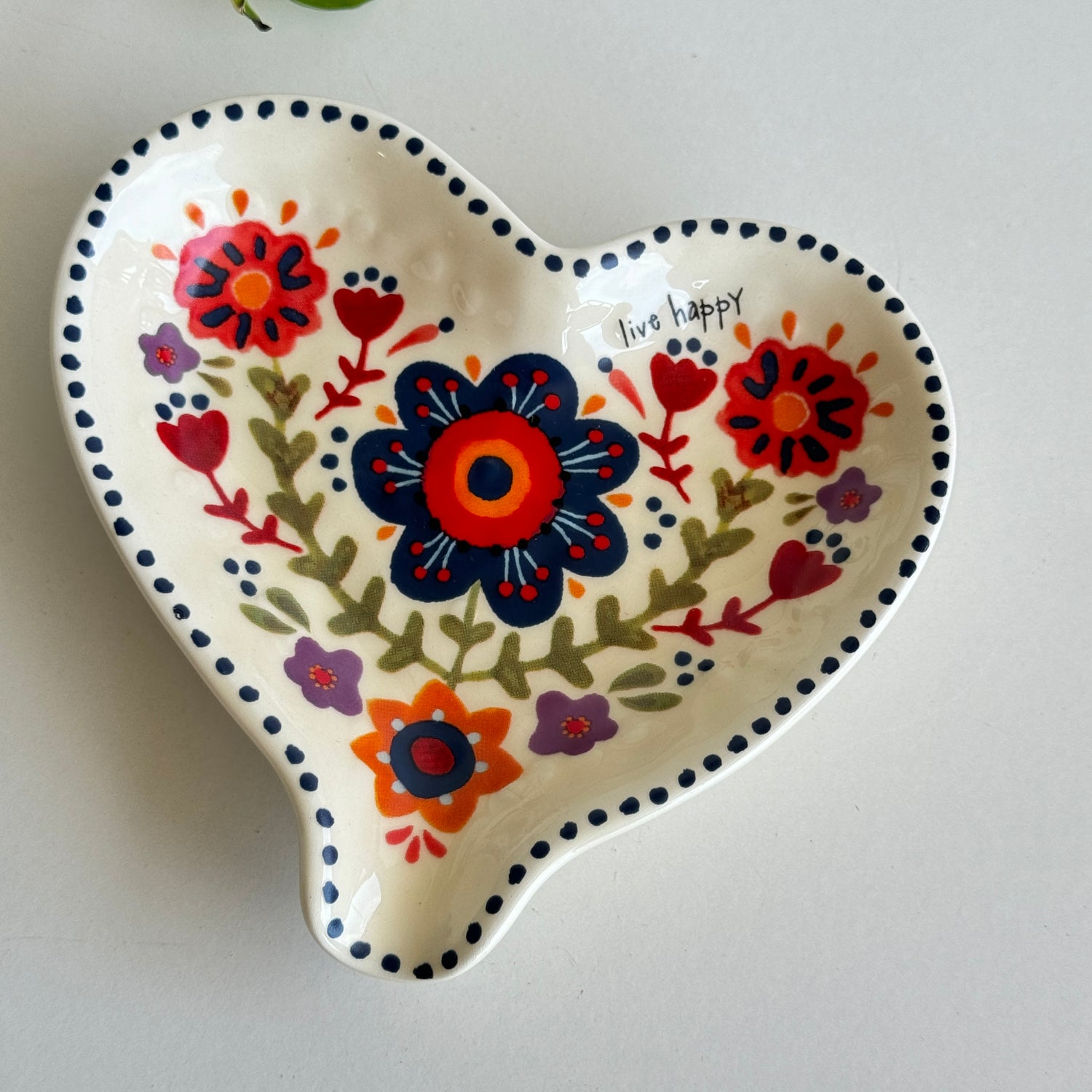 Live Happy Heart Dish SPN020