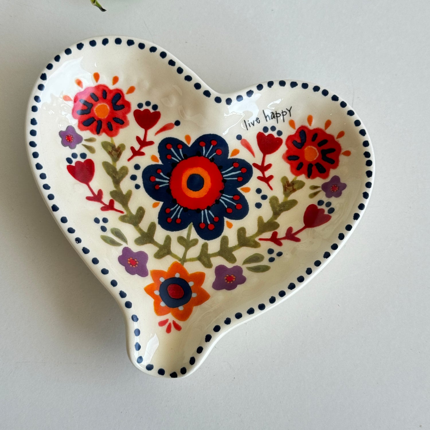 Live Happy Heart Dish SPN020