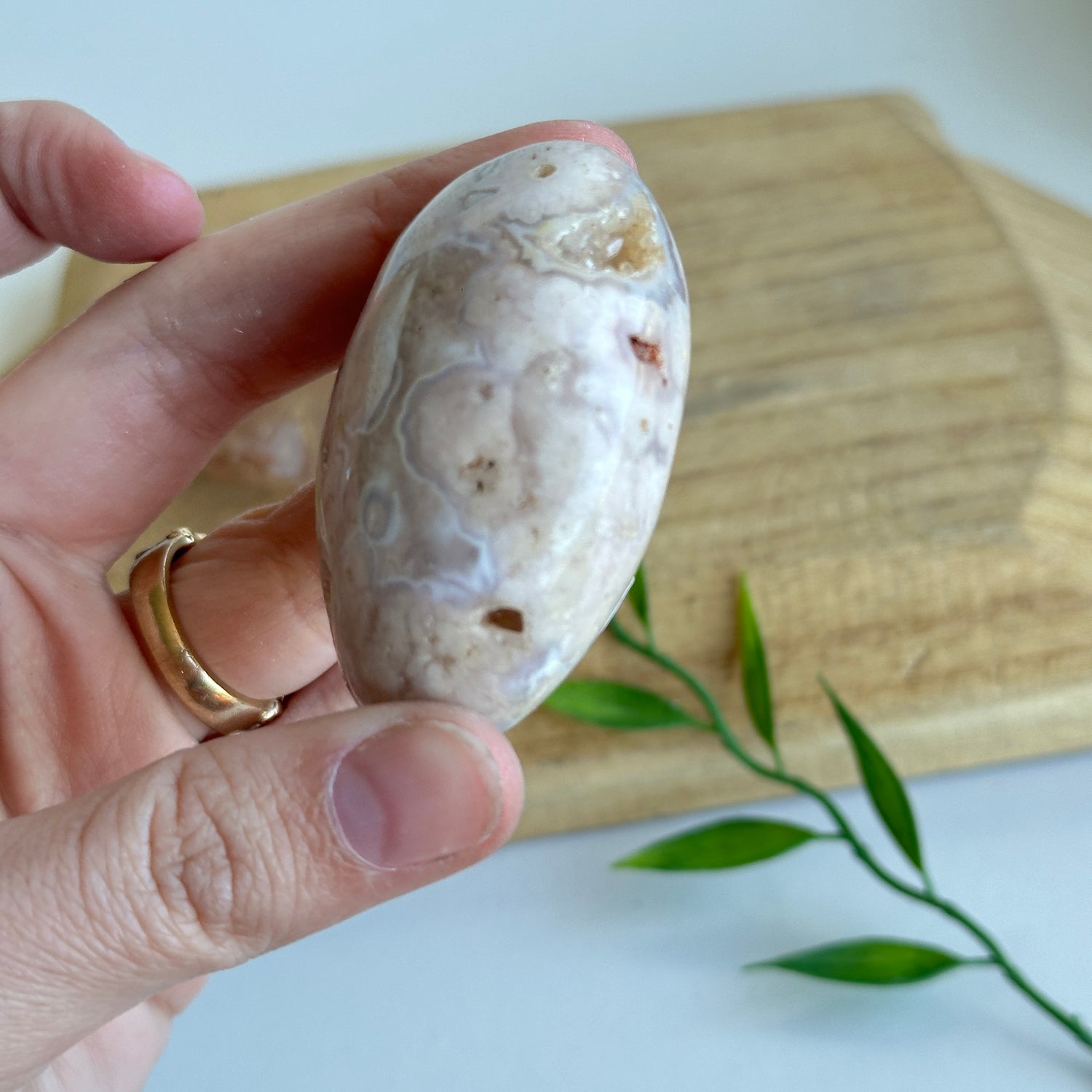 Flower Agate Palmstone Large