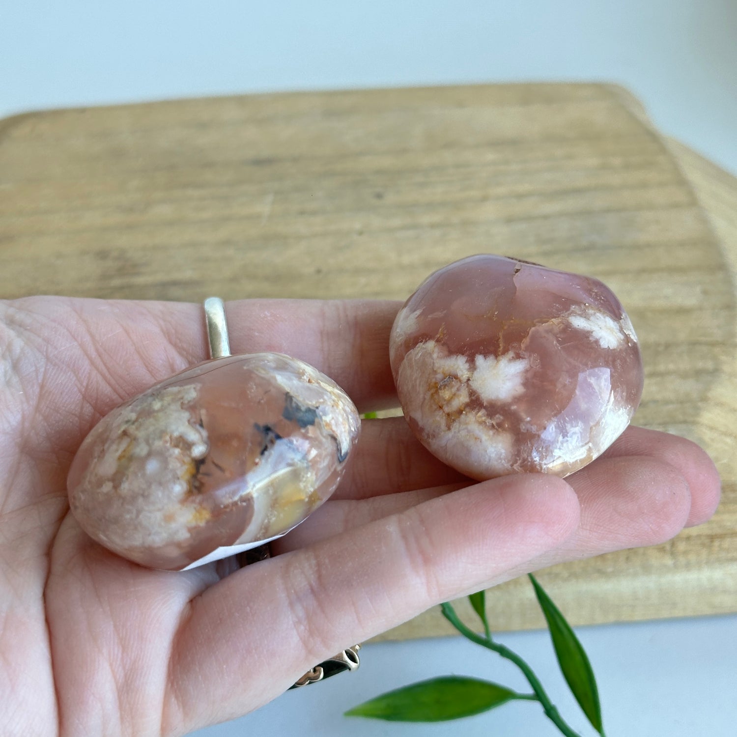 Flower Agate Palmstone Sml
