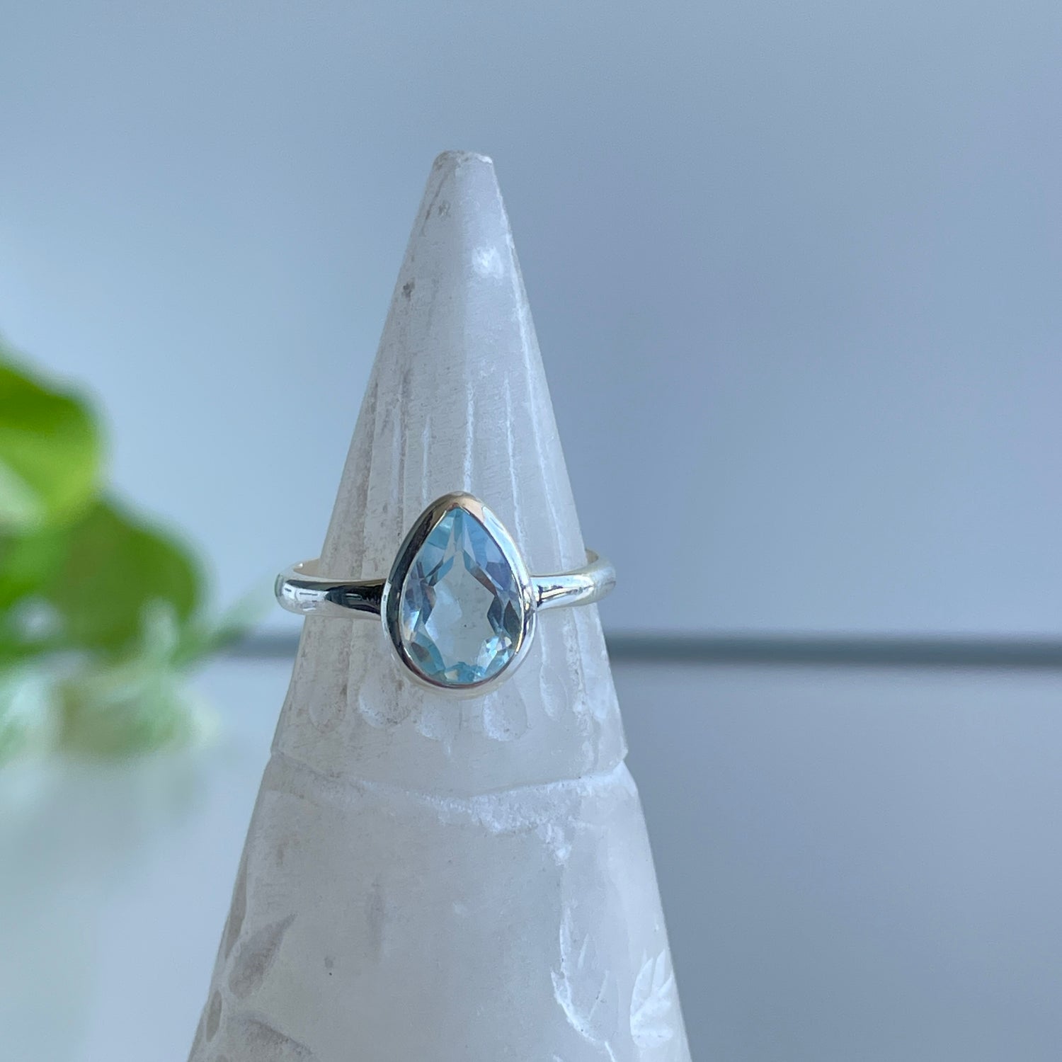Blue Topaz Teardrop Ring R4862