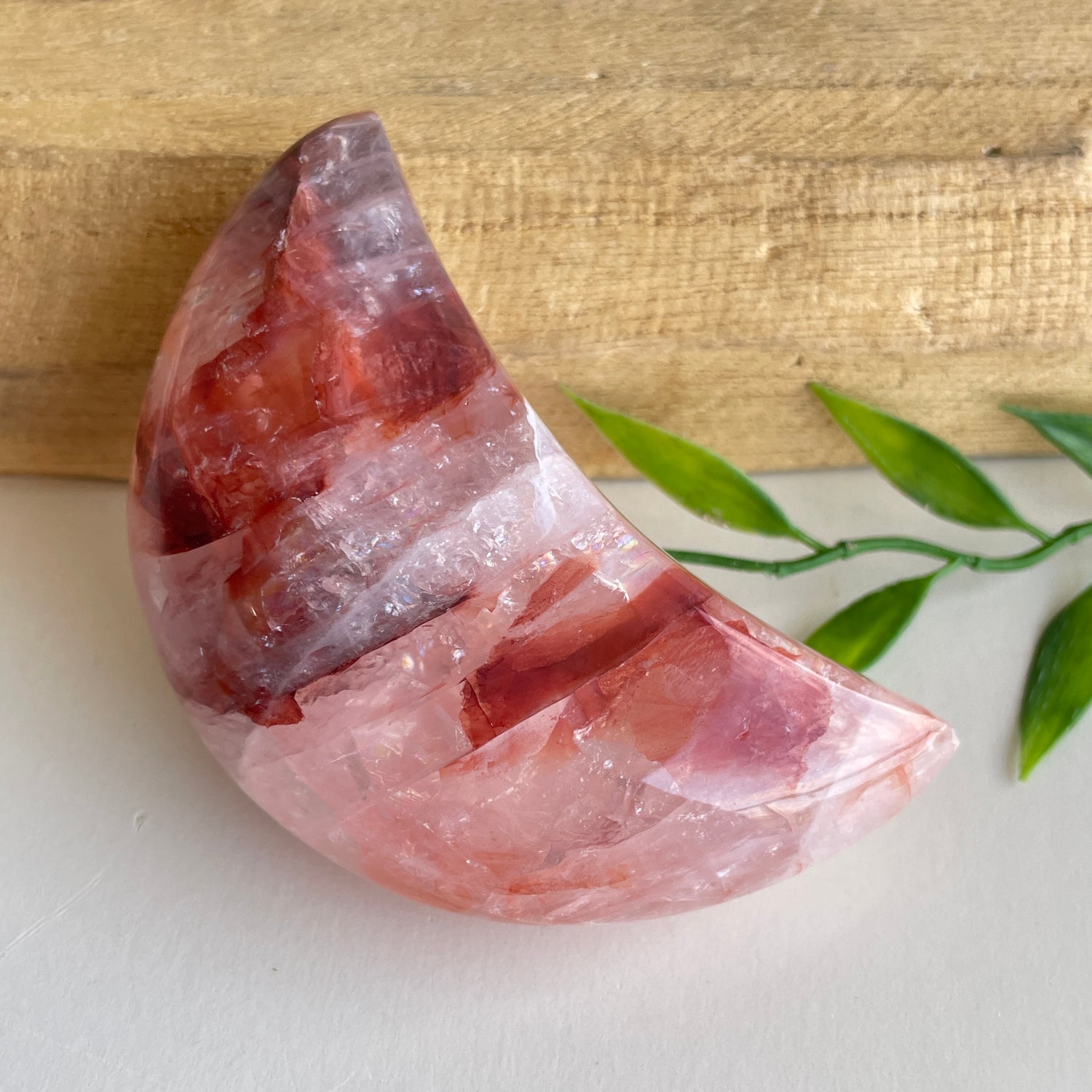 Fire Quartz Moon 8cm