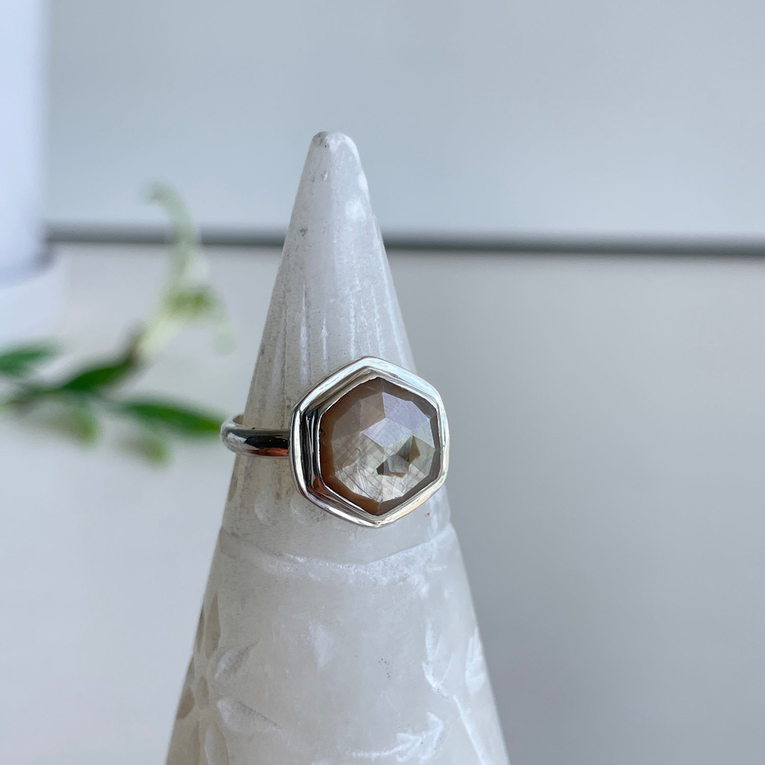 Golden Sheen Sapphire Ring Sz7.5