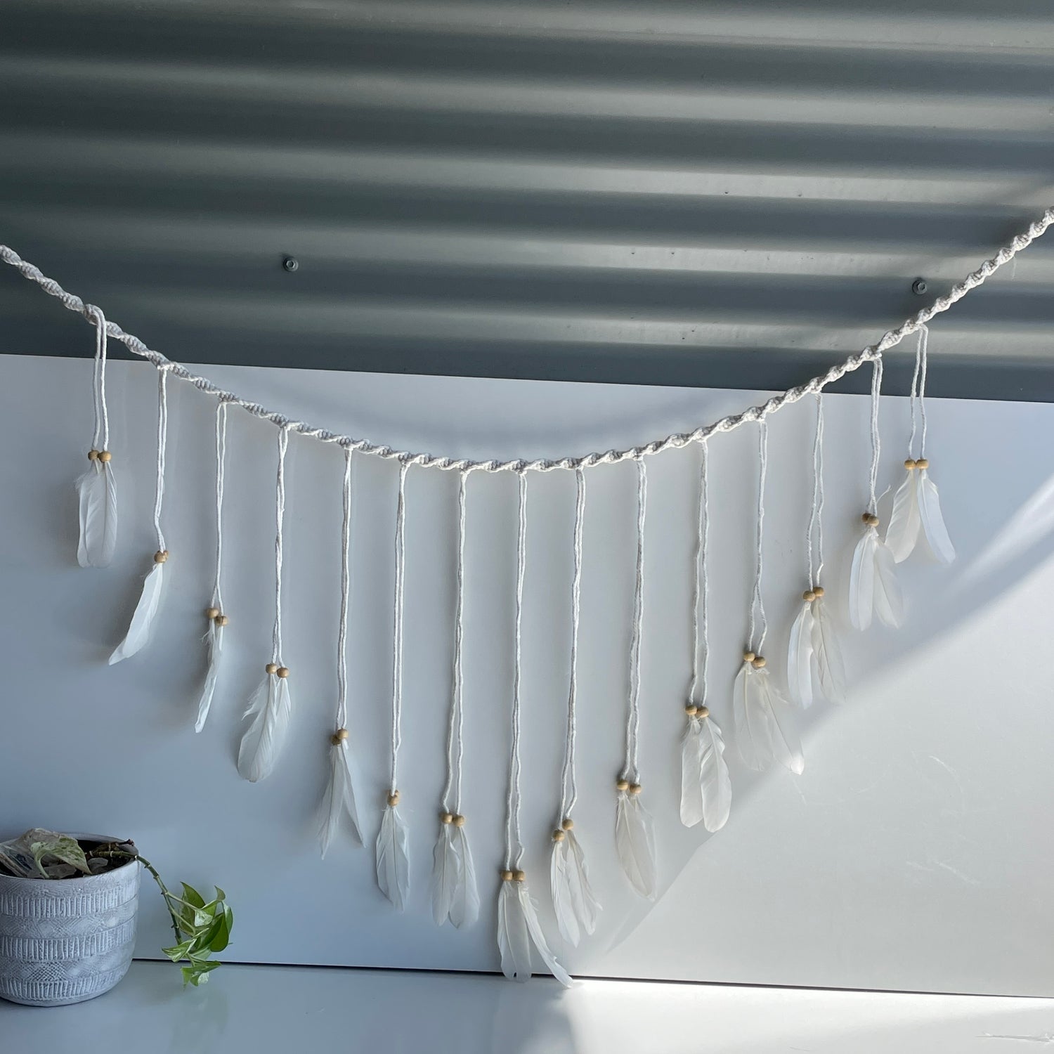 Macrame Feather Hanging DC262