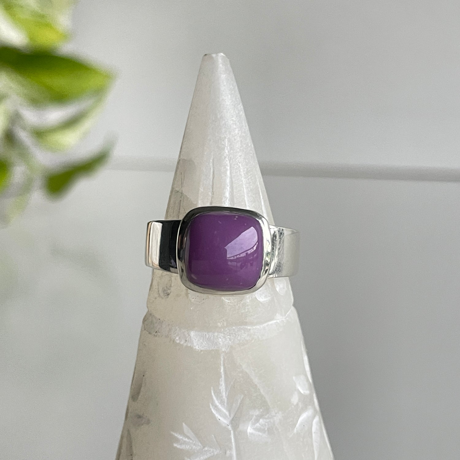 Phosphosiderite Square Ring Sz8
