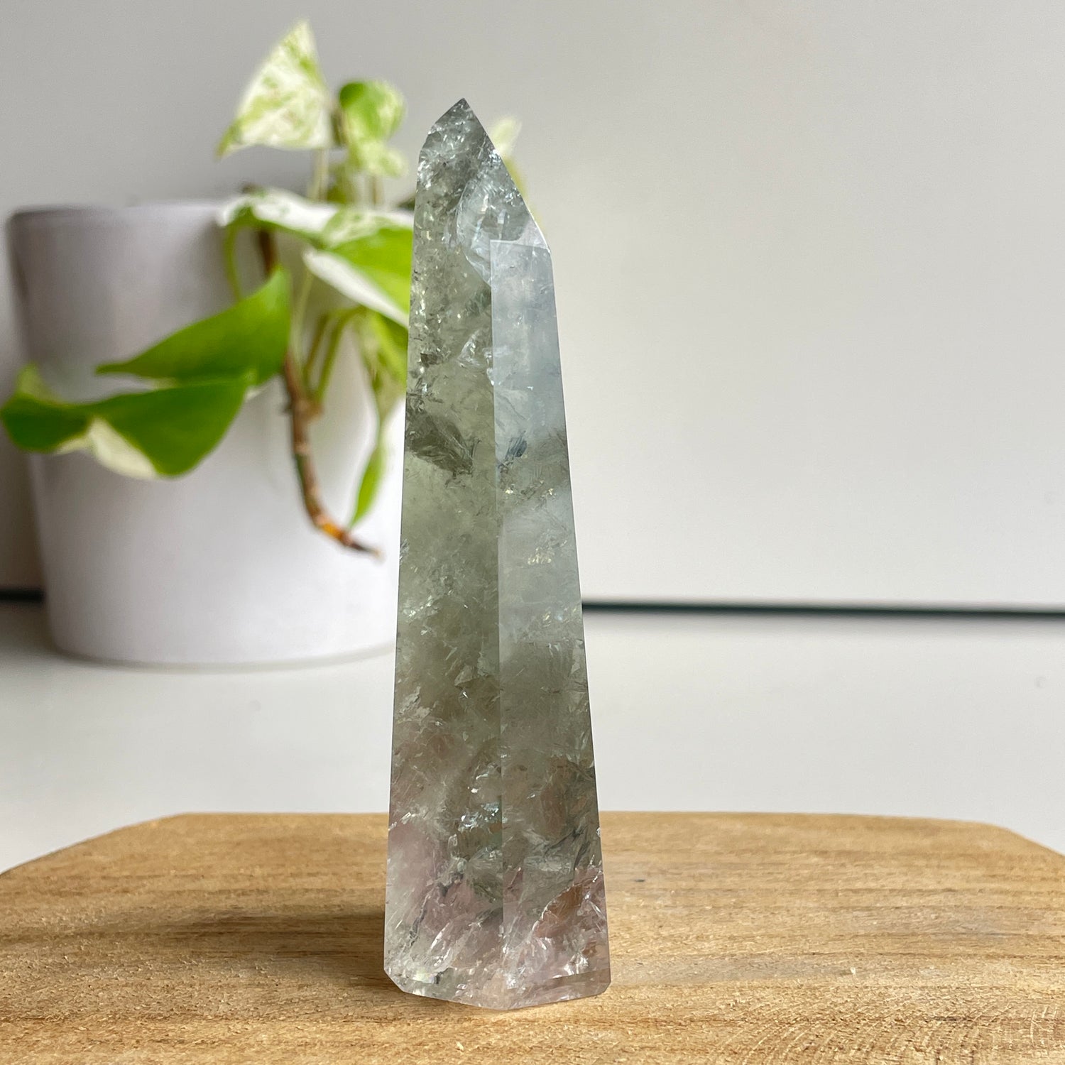 Green Amethyst ( Prasiolite ) Generator 10.2cm