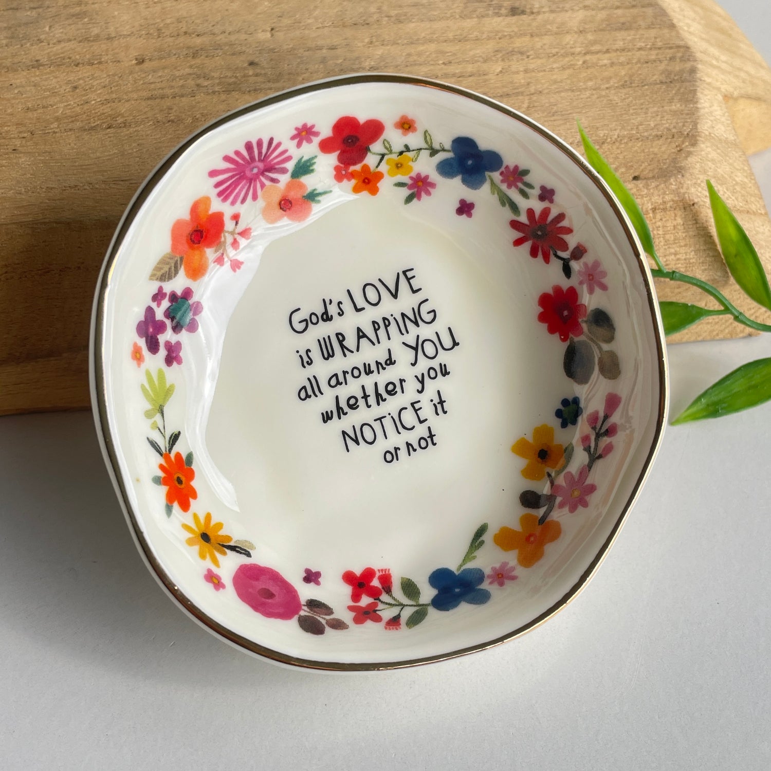 Gods Love Dish DSH000098