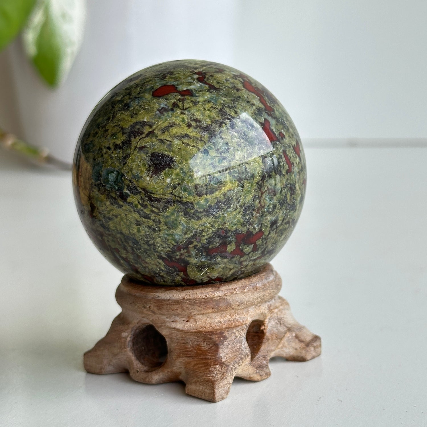 Dragons Blood Sphere 5.5cm