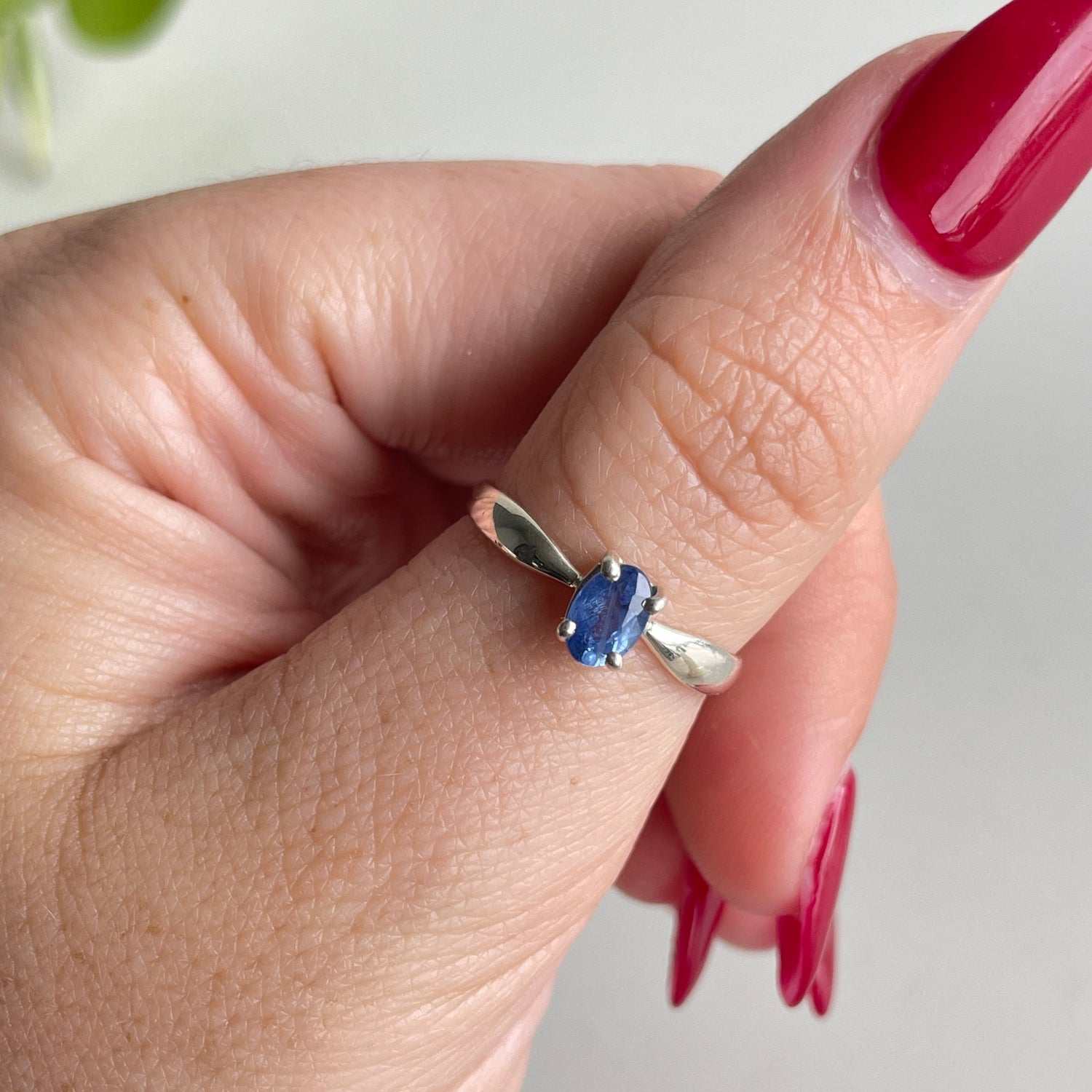 Blue Sapphire Oval Ring Sz7.5