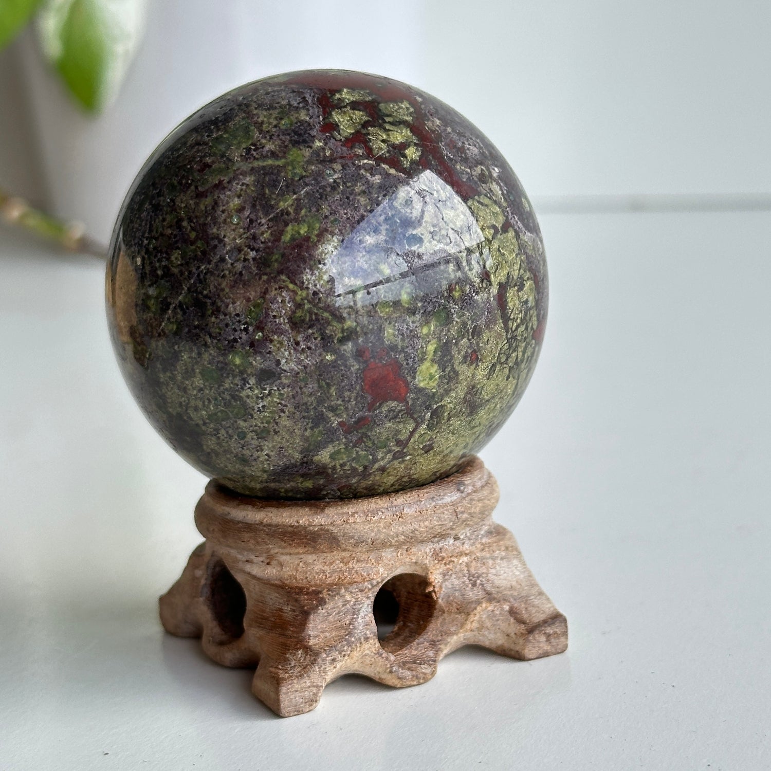 Dragons Blood Sphere 5.7cm