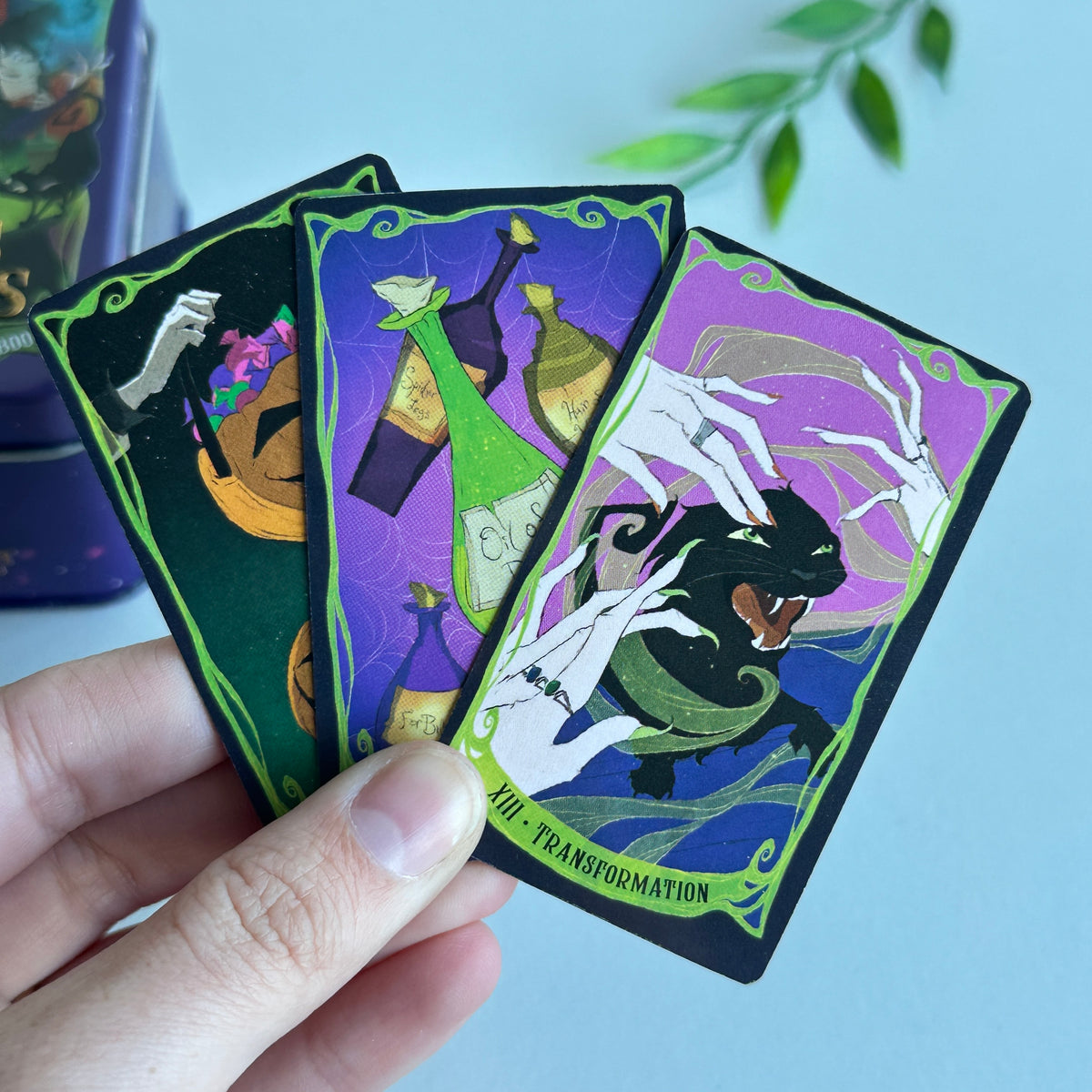Hocus Pocus Tarot Deck Small Tin