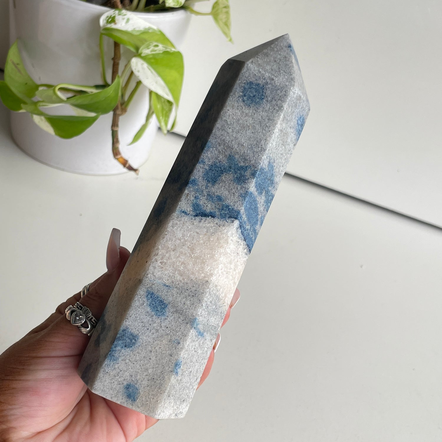 Apatite In Granite Generator 17.3cm