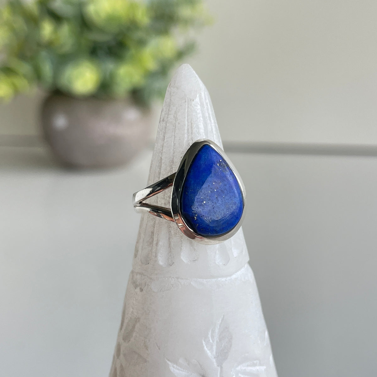 Lapis Lazuli Teardrop Ring Sz6 001