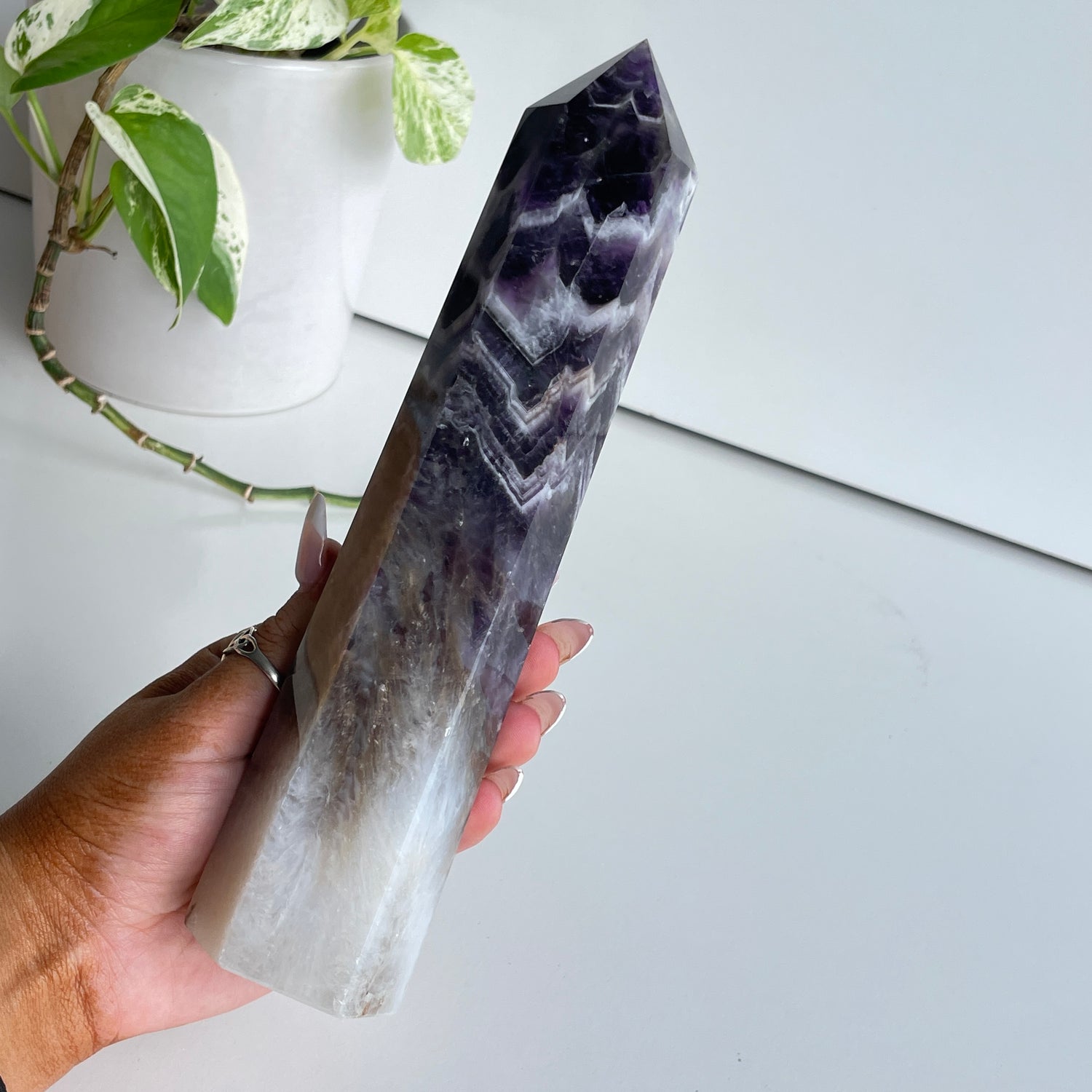 Chevron Amethyst Generator 21.7cm