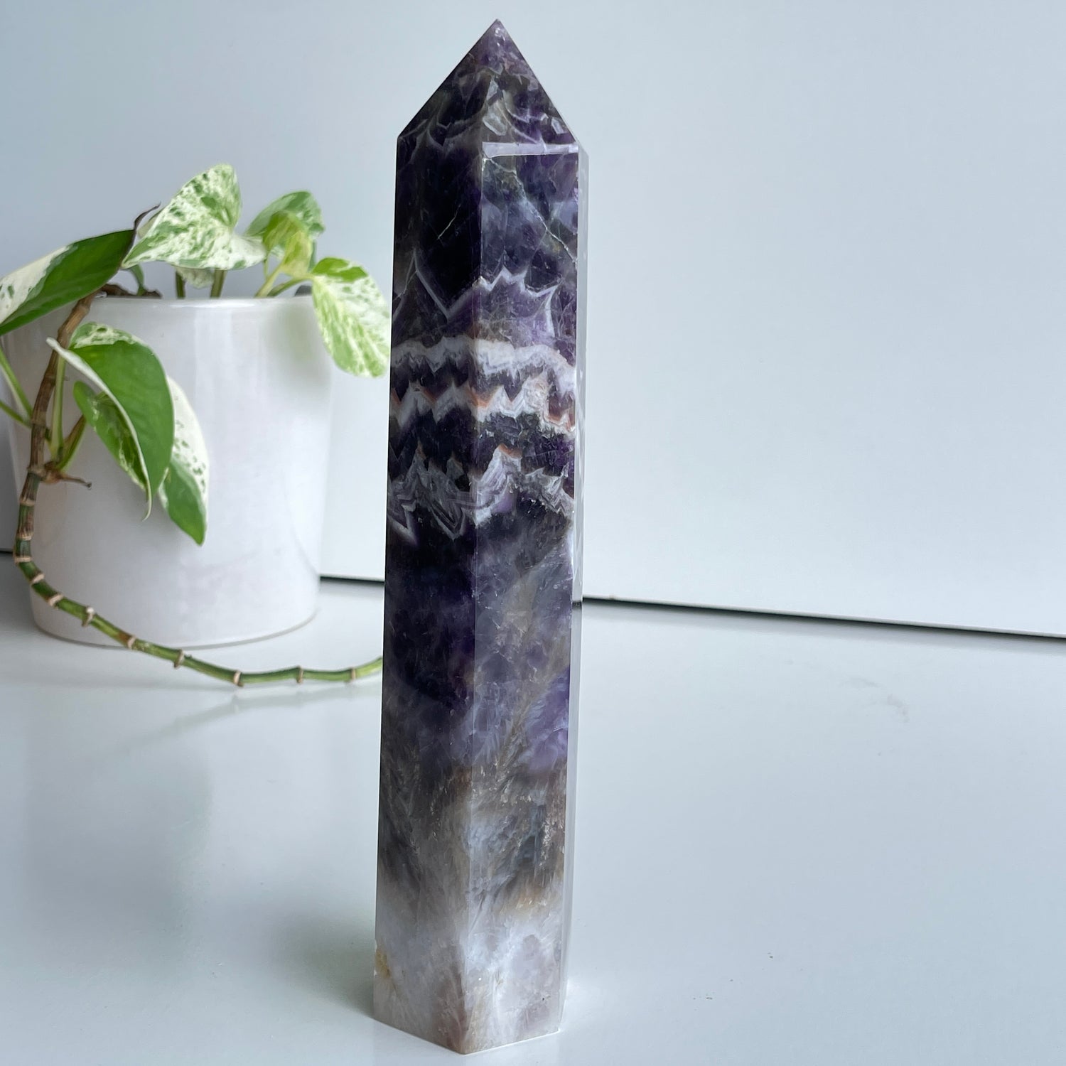 Chevron Amethyst Generator 22.1cm