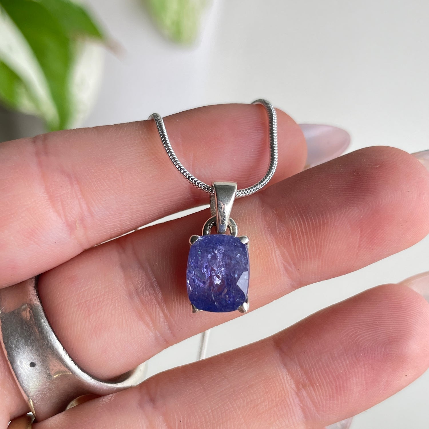 Tanzanite Oval Pendant