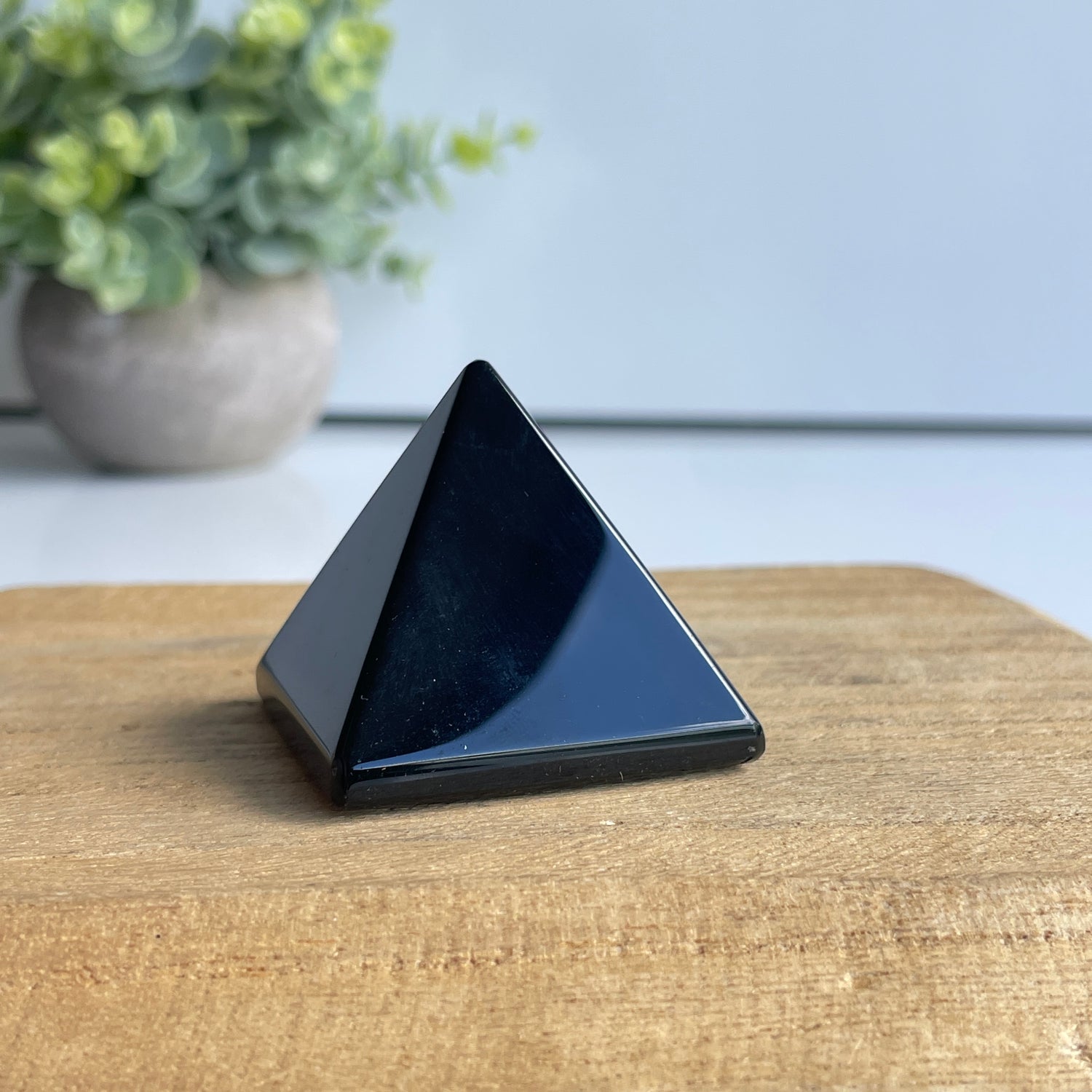 Black Obsidian Pyramid 4cm